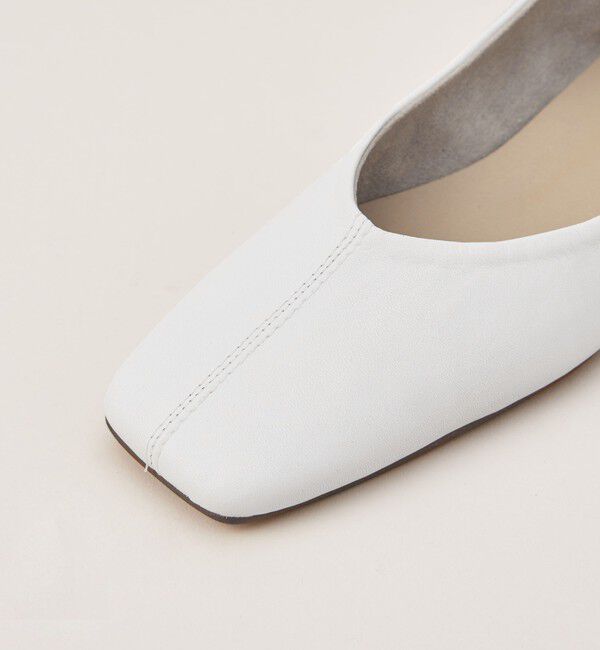 ODETTE E ODILE「スクエアセンターシーム フラット25&darr;&uarr;」|パンプス|