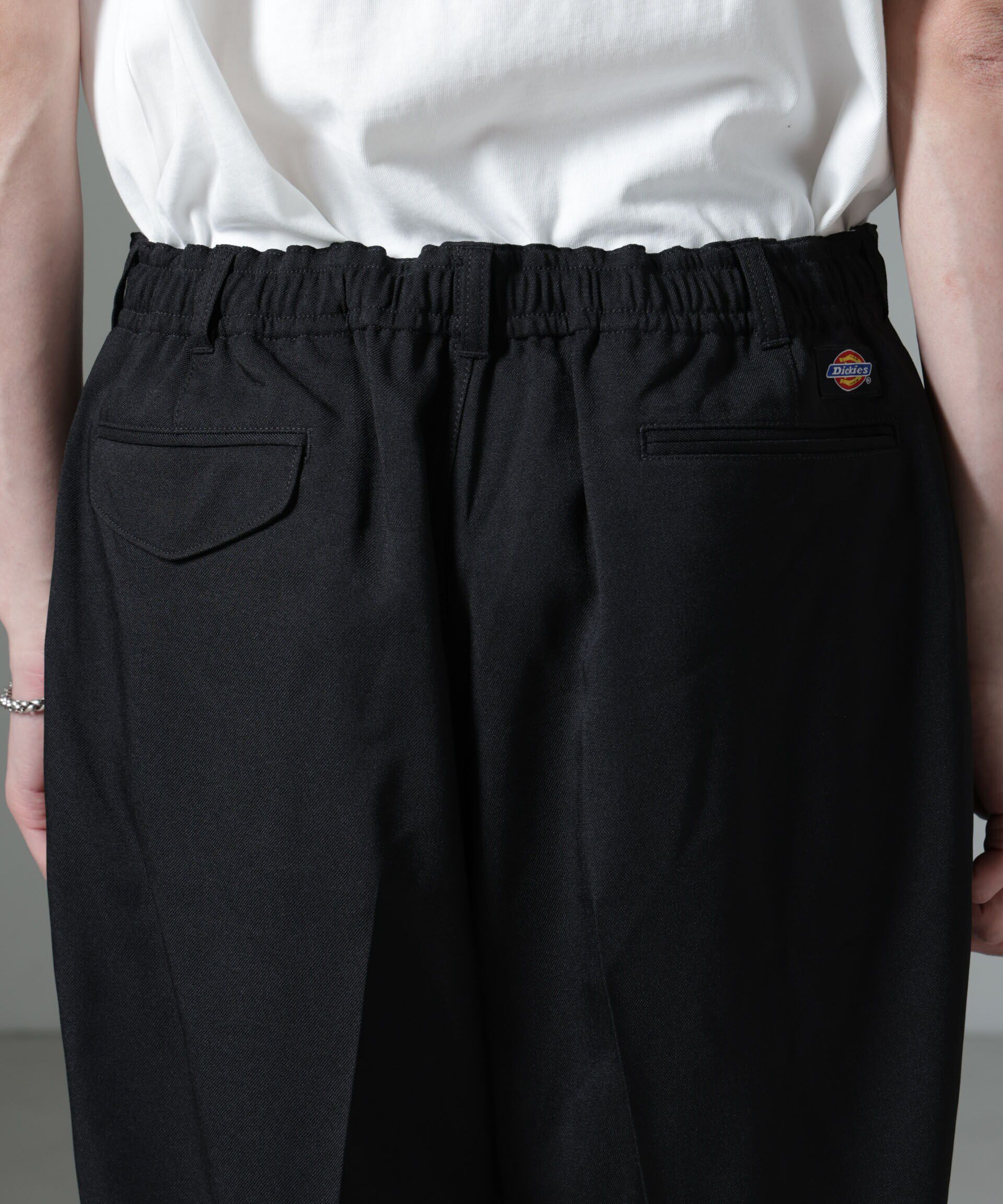 nano･universe「Dickies/別注 ワイドテーパード イージーパンツ」|チノ|