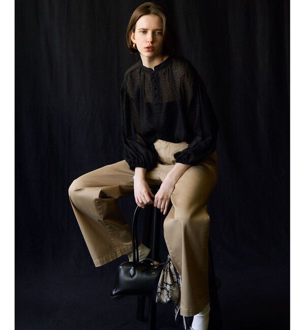 23区「【洗える】ドットフロッキー ボリュームスリーブ ブラウス」|シャツ・ブラウス|