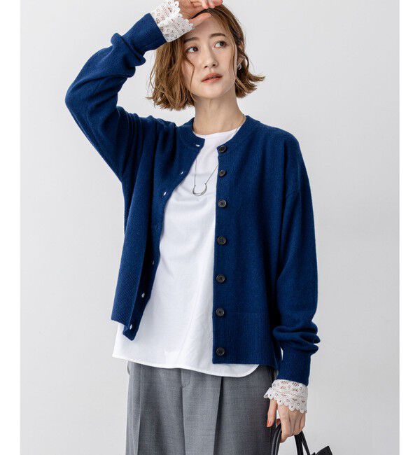 23区「【見上愛さん着用/STORY掲載】ピュアカシミヤ クルーネック カーディガン」|カーディガン|ブルー系