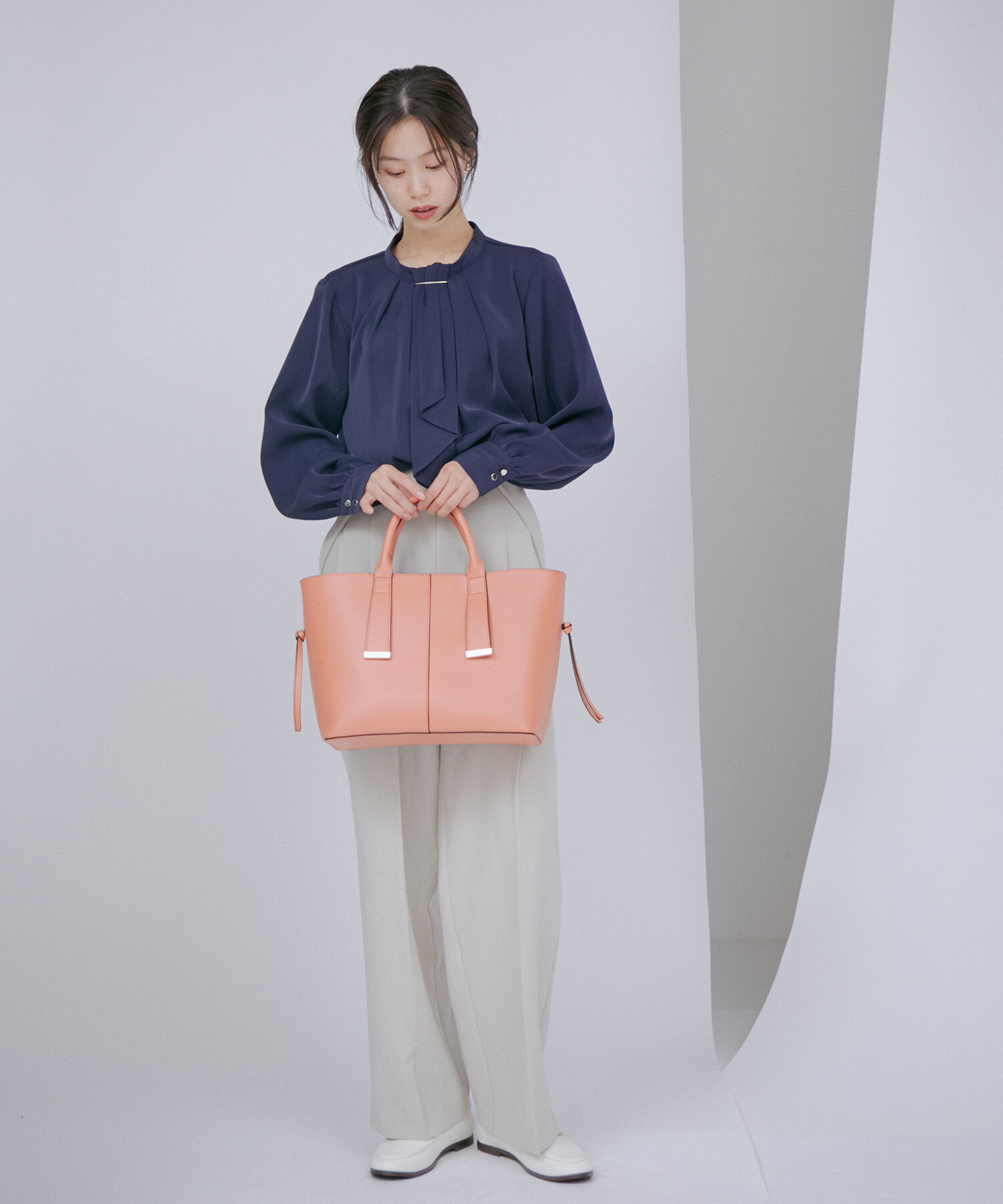 VIS「【A4対応】【3WAY】ゴールド金具付きノットトートバッグ」|トートバッグ|