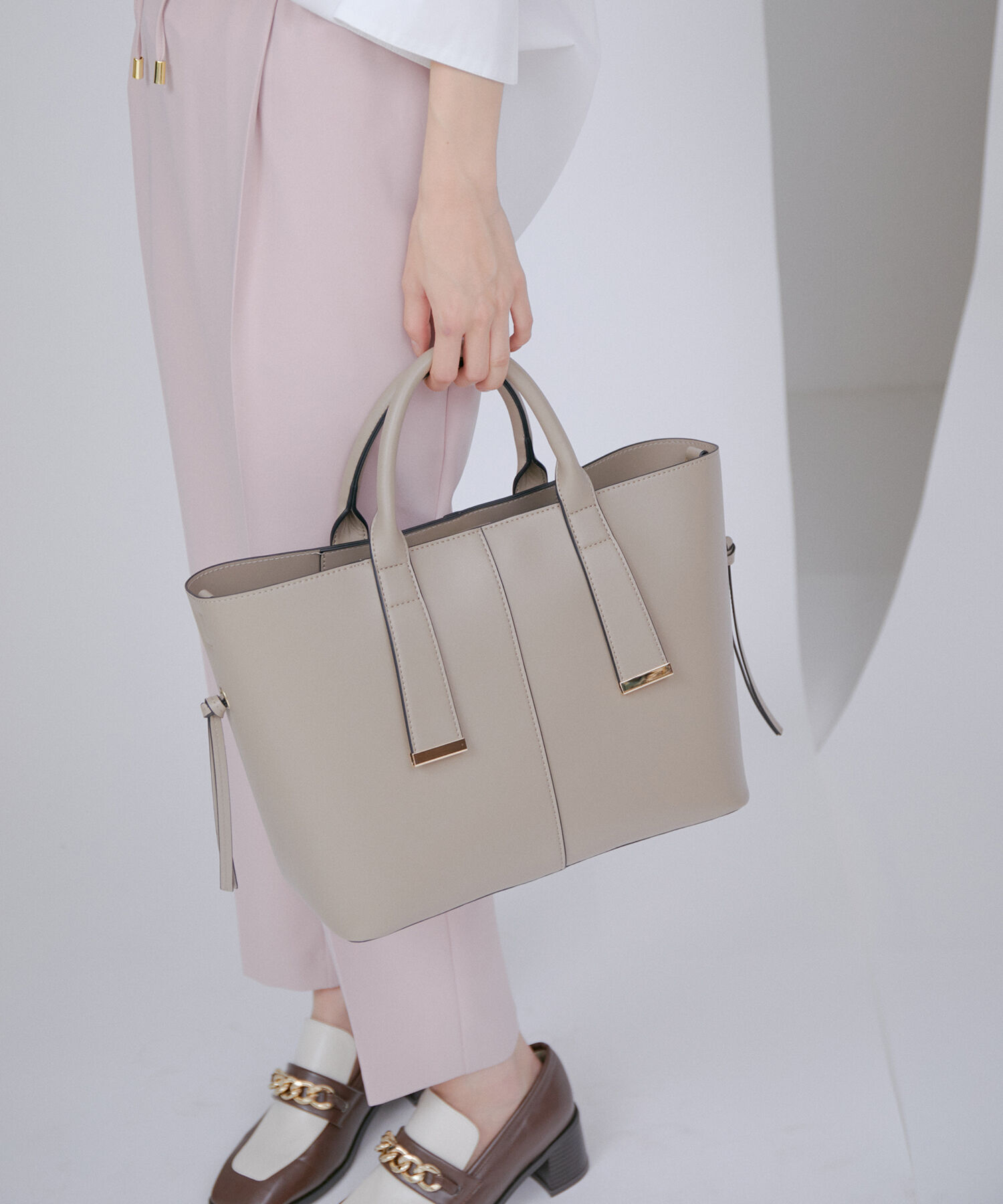 VIS「【A4対応】【3WAY】ゴールド金具付きノットトートバッグ」|トートバッグ|