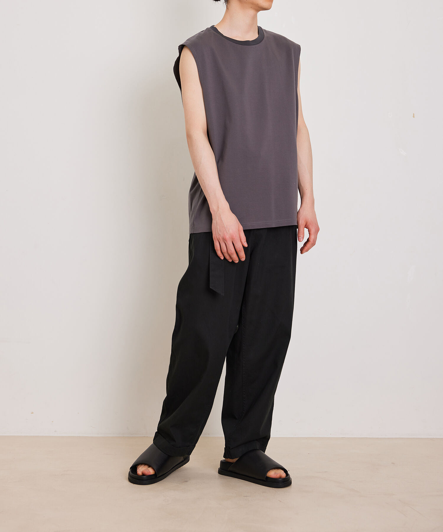 ADAM ET ROPE'「【Albini/アルビニ】オーガニック ポンチ オーバーサイズ ノースリーブ Tシャツ」|Tシャツ・カットソー|