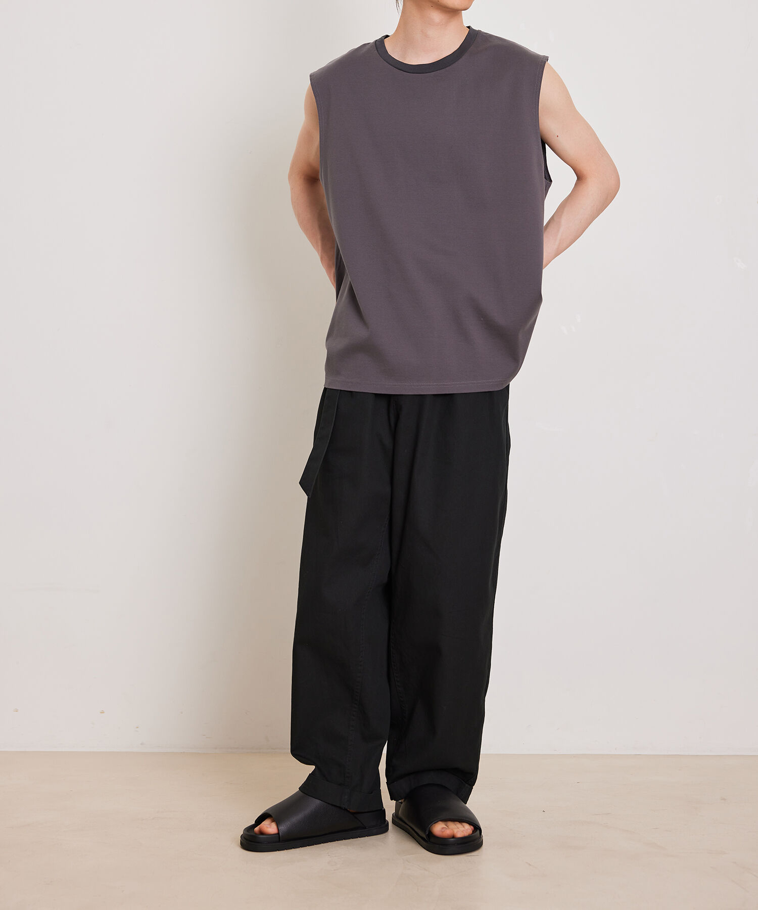 ADAM ET ROPE'「【Albini/アルビニ】オーガニック ポンチ オーバーサイズ ノースリーブ Tシャツ」|Tシャツ・カットソー|