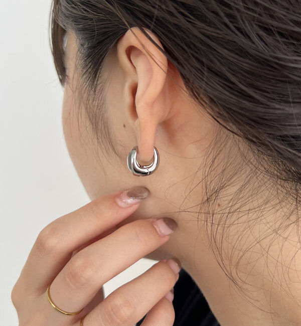  「〈GOLDY/ゴールディ〉クリアラウンドワンタッチピアス」|リング|