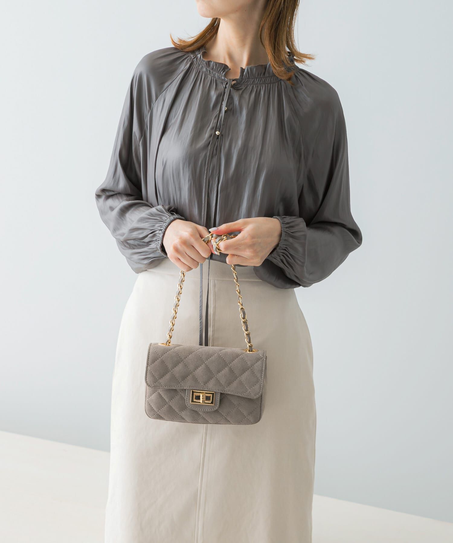 URBAN RESEARCH ROSSO「AULENTTI　スエードキルティングバッグ」|ショルダー・メッセンジャー|