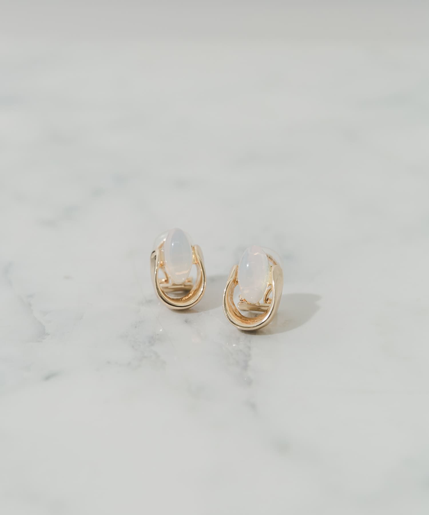 SMELLY「ジュシオーバルメタルイヤリング」|イヤリング|