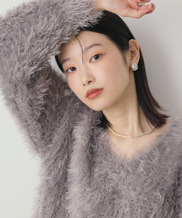 AMERICAN HOLIC「Vネックシャギーニットプルオーバー」|ニット・セーター|Gray Beige