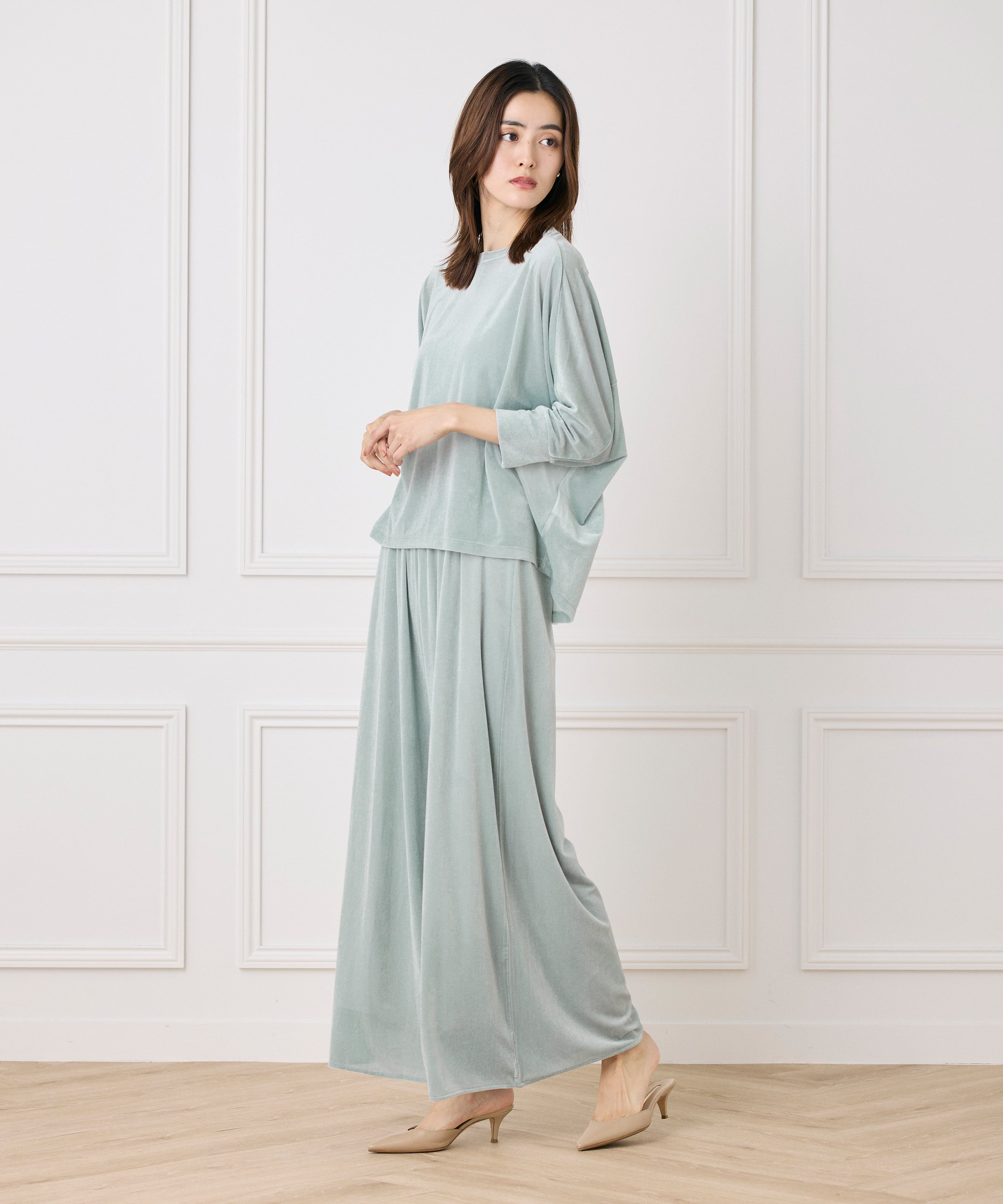 I.T.'S international「《コラボSTORY》ツヤドレープライトベロアトップス」|Tシャツ・カットソー|