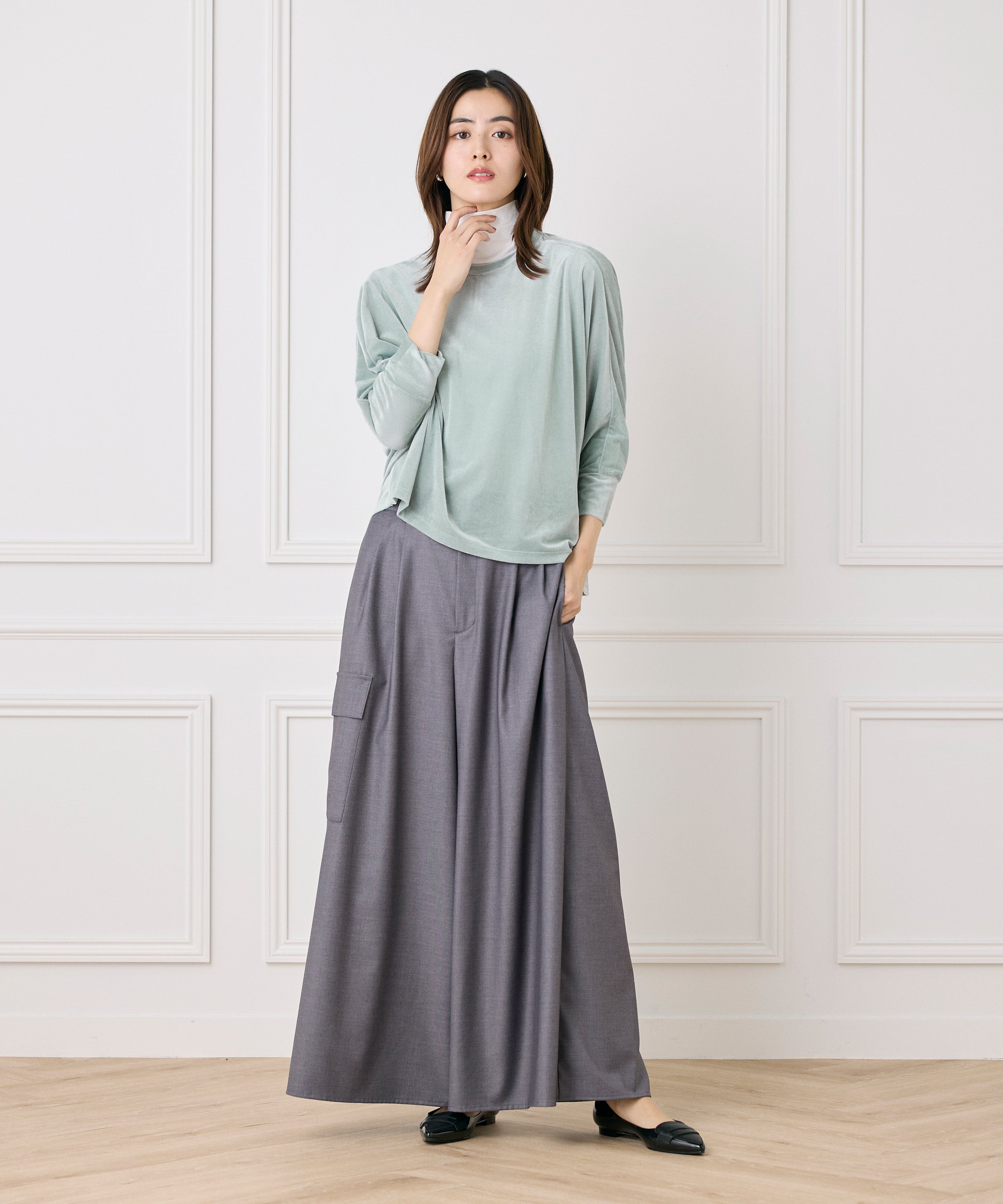 I.T.'S international「《コラボSTORY》ツヤドレープライトベロアトップス」|Tシャツ・カットソー|