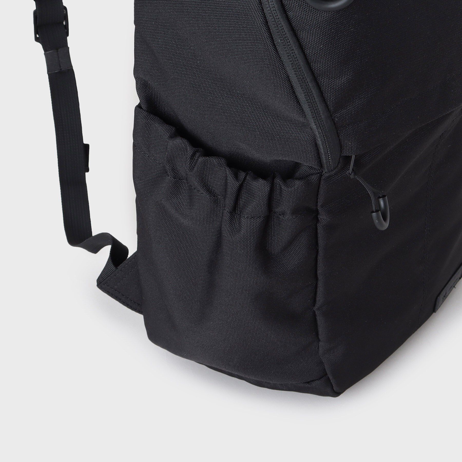 tk.TAKEO KIKUCHI「【撥水/収納力/ONOFF兼用】機能性バックパック／リュックサック」|リュック|