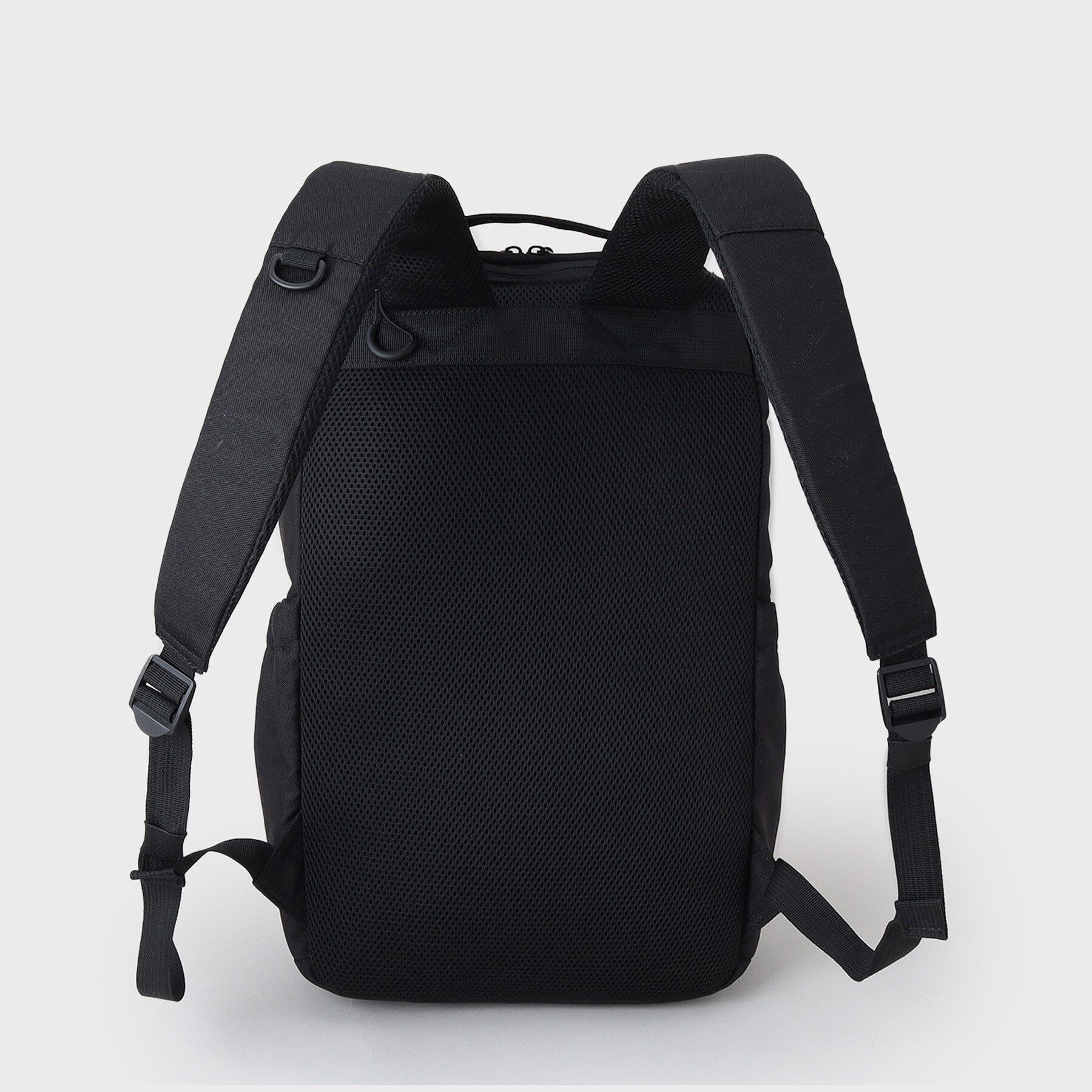 tk.TAKEO KIKUCHI「【撥水/収納力/ONOFF兼用】機能性バックパック／リュックサック」|リュック|