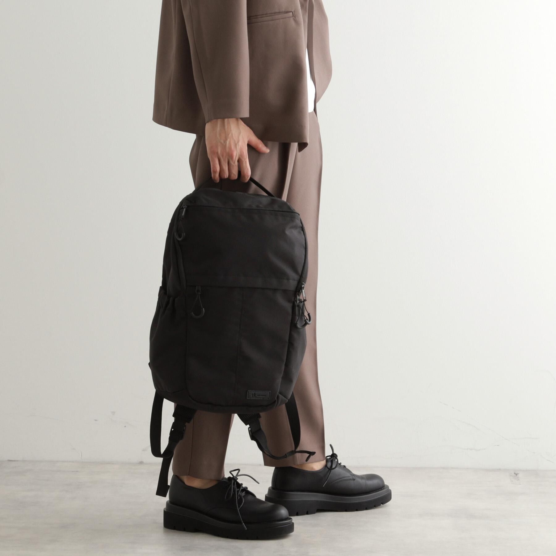 tk.TAKEO KIKUCHI「【撥水/収納力/ONOFF兼用】機能性バックパック／リュックサック」|リュック|