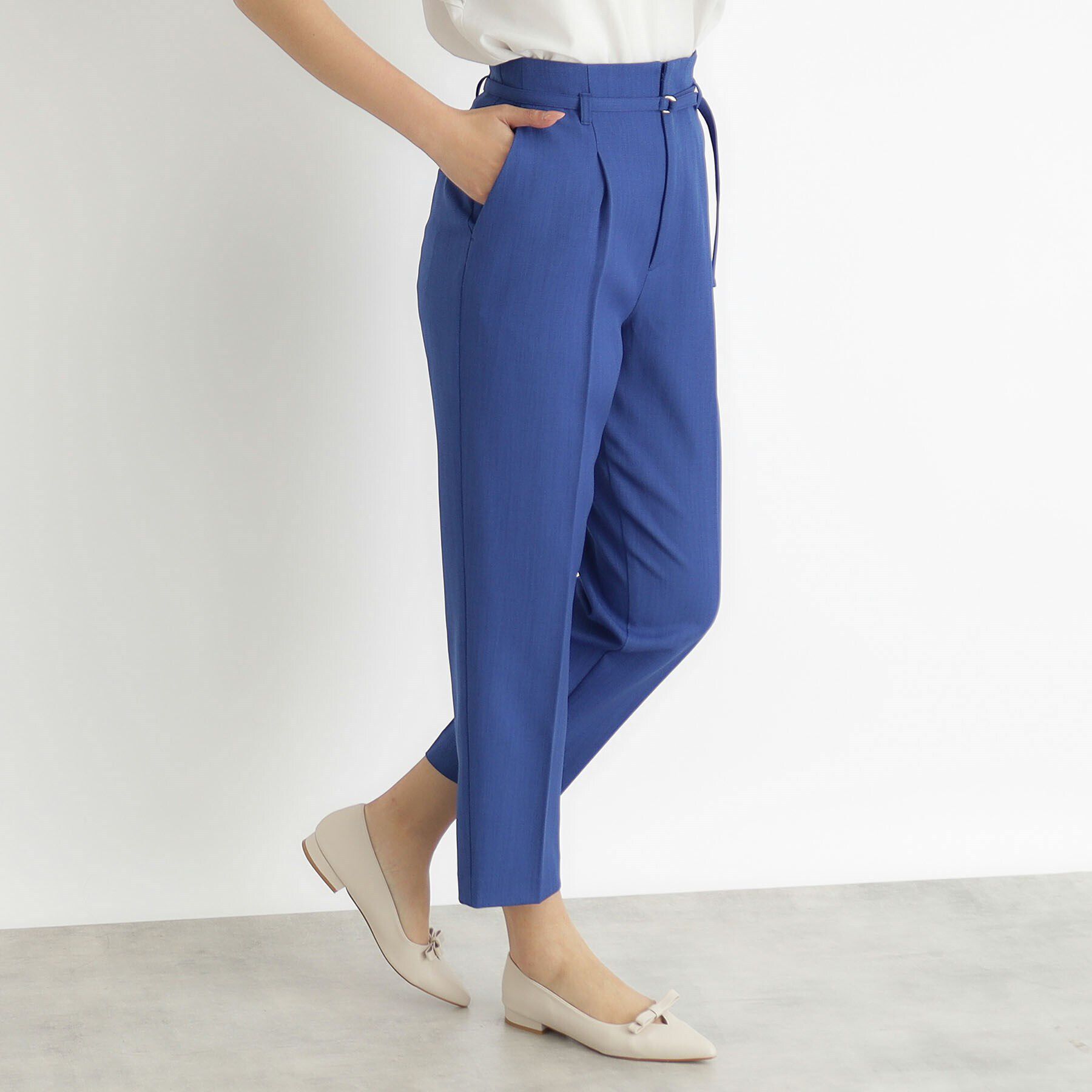 index「ストレッチベルテッドテーパードパンツ【吸水速乾／防シワ／洗濯機洗い可】」|その他|ブルー(893)