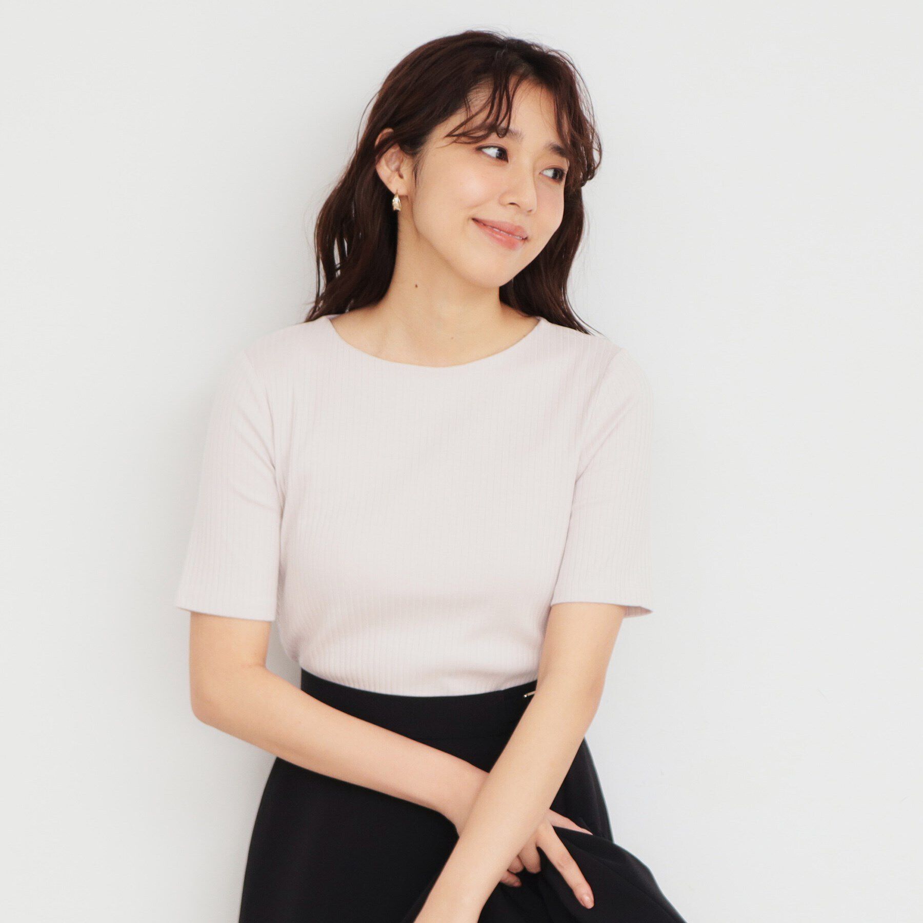 index「《5color/S-LLsize》ワイドリブボートネックトップス【洗濯機洗い可/接触冷感】」|Tシャツ・カットソー|グレージュ(050)