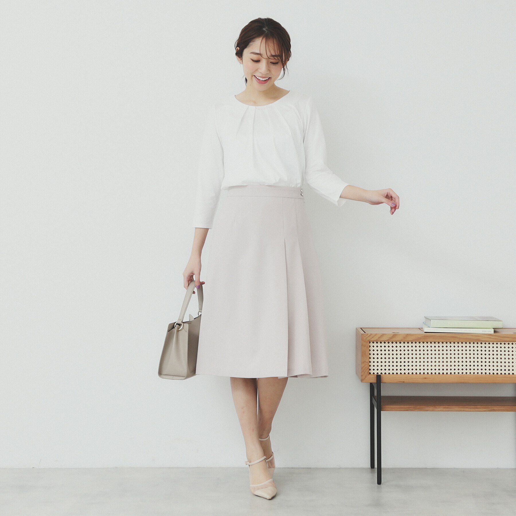 index「パール調チェーン付きフロントタックトップス【洗濯機洗い可】」|シャツ・ブラウス|