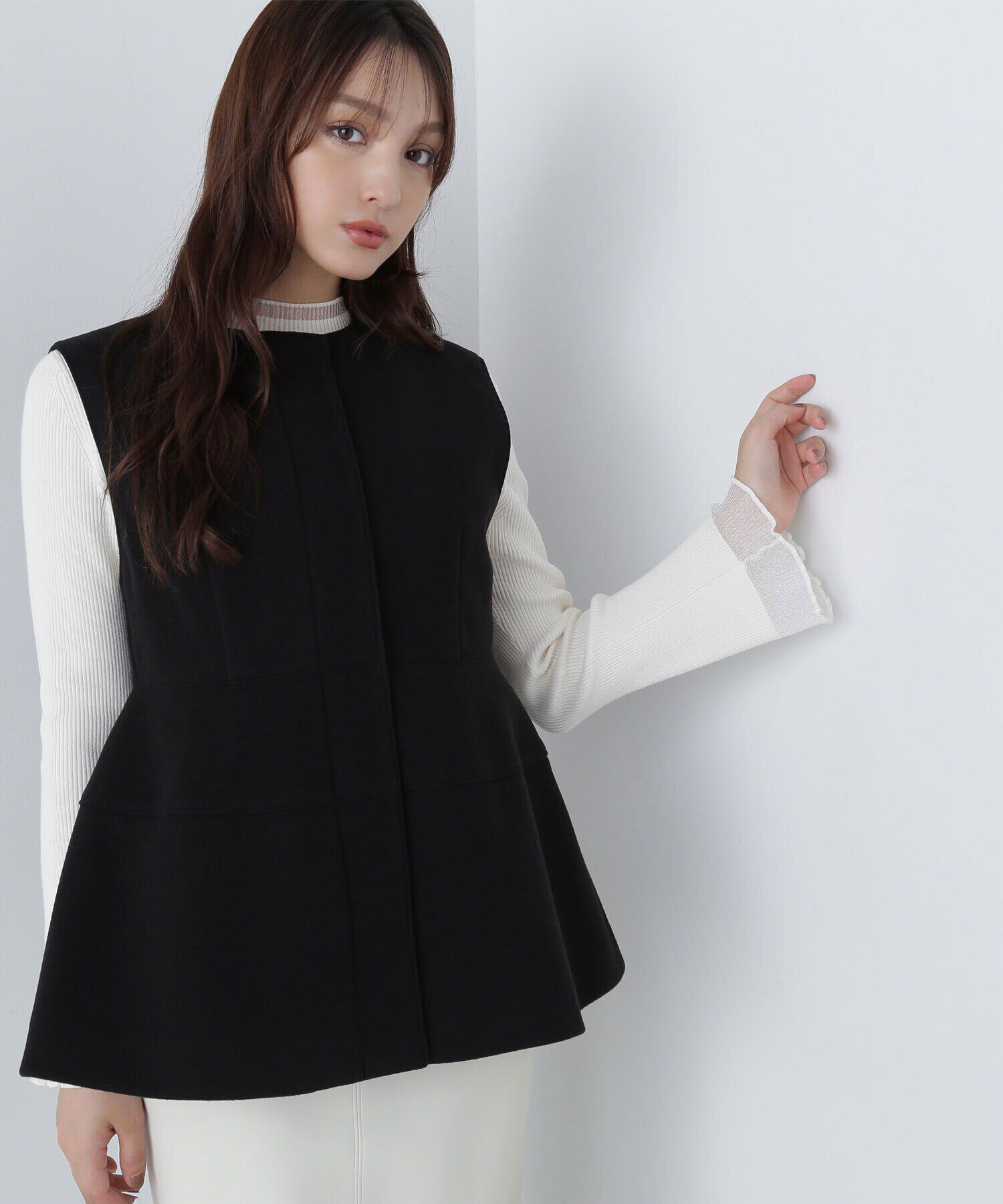  「＜圧縮ジャージーシリーズ＞フォルムジレ　24AW」|ブルゾン・スタジャン|