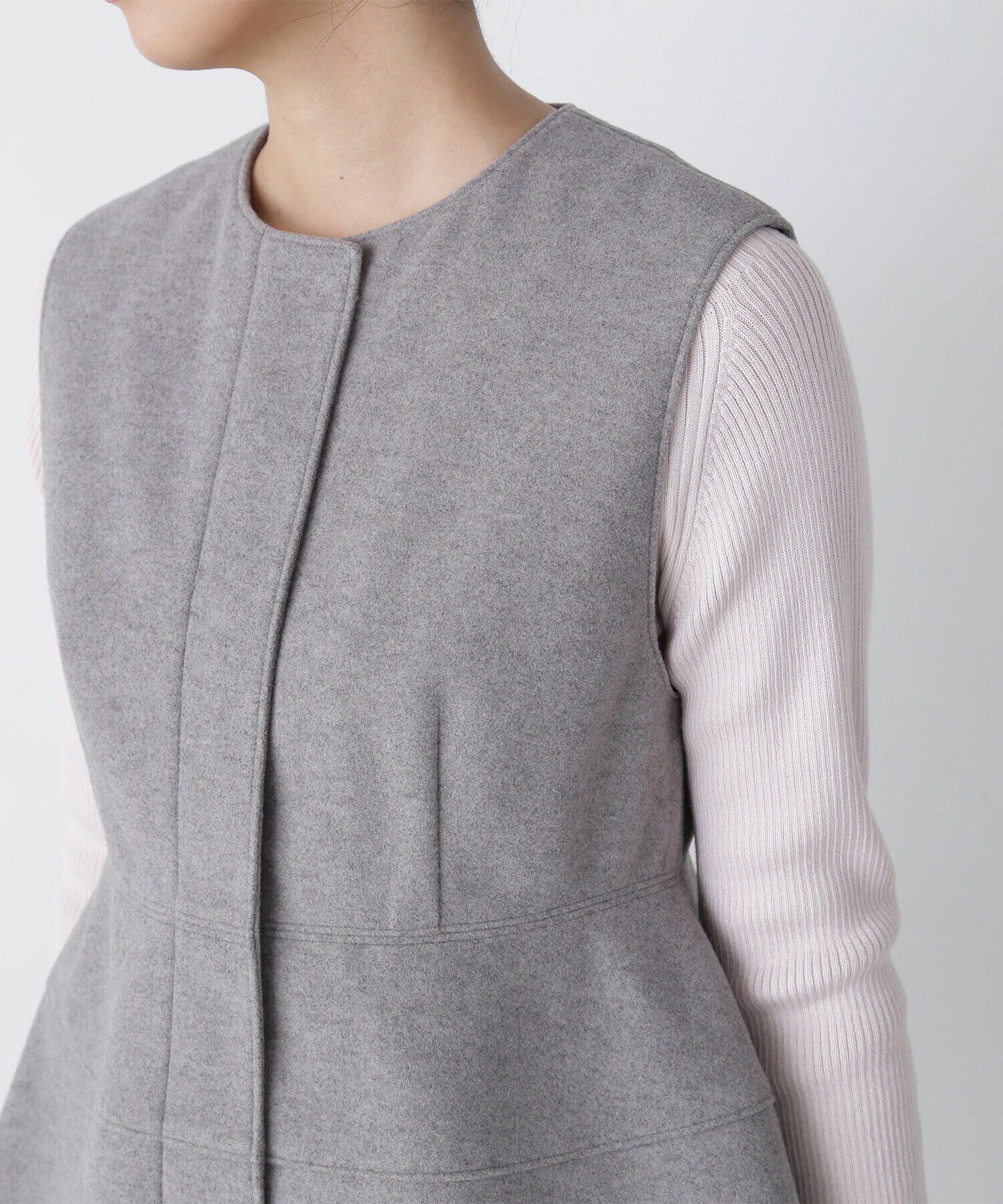  「＜圧縮ジャージーシリーズ＞フォルムジレ　24AW」|ブルゾン・スタジャン|