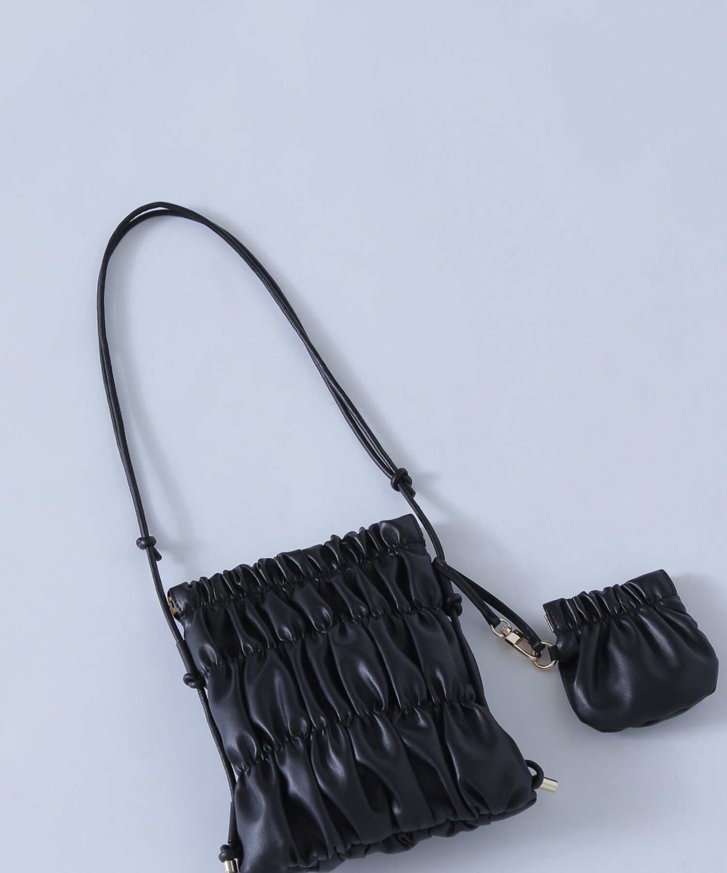  「シャーリングがまぐちショルダーバッグ」|ショルダー・メッセンジャー|クロ