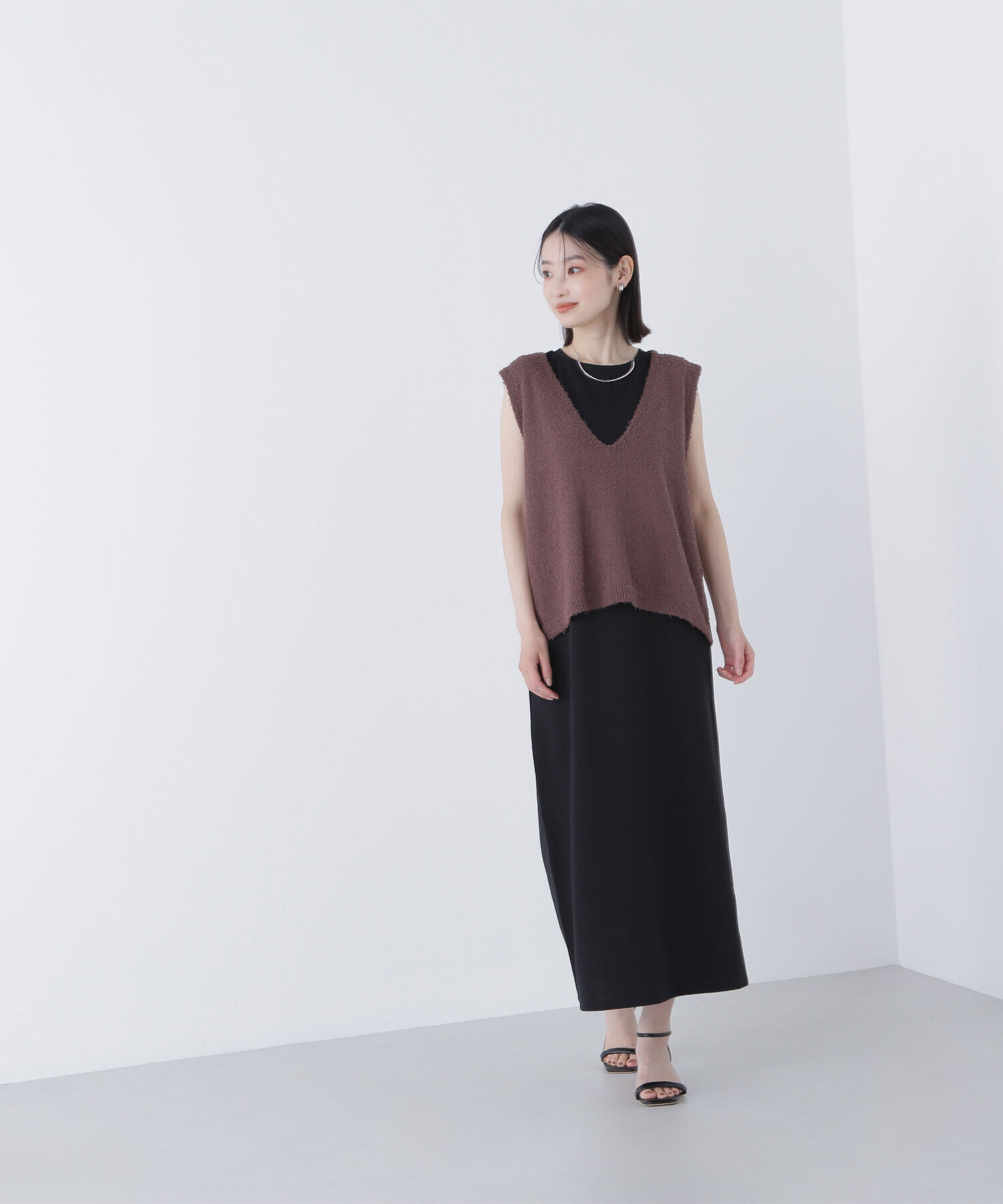  「Vネックニットベスト＆ナローワンピース」|ワンピース|