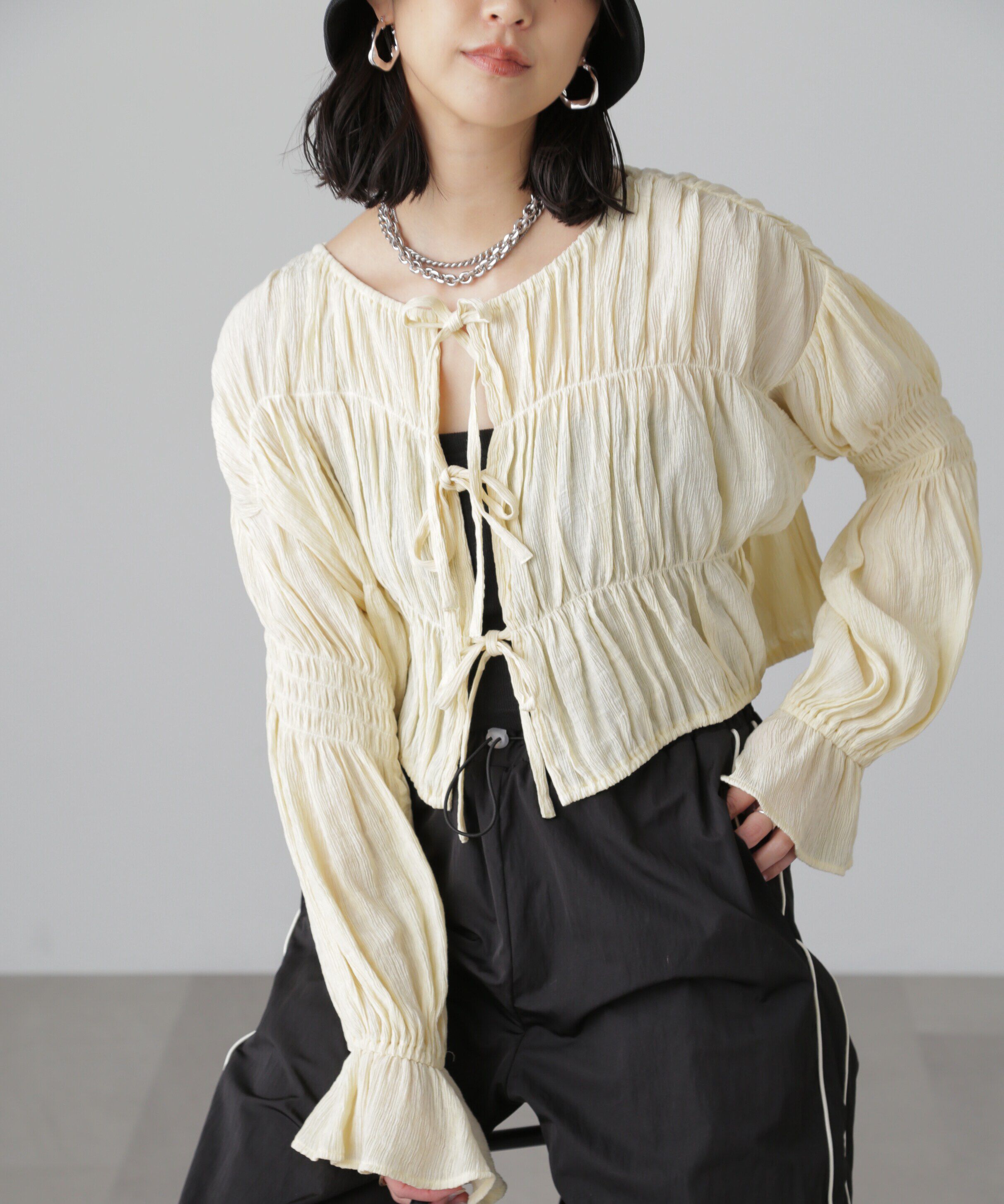  「シアーギャザー前開き短丈ブラウス」|シャツ・ブラウス|