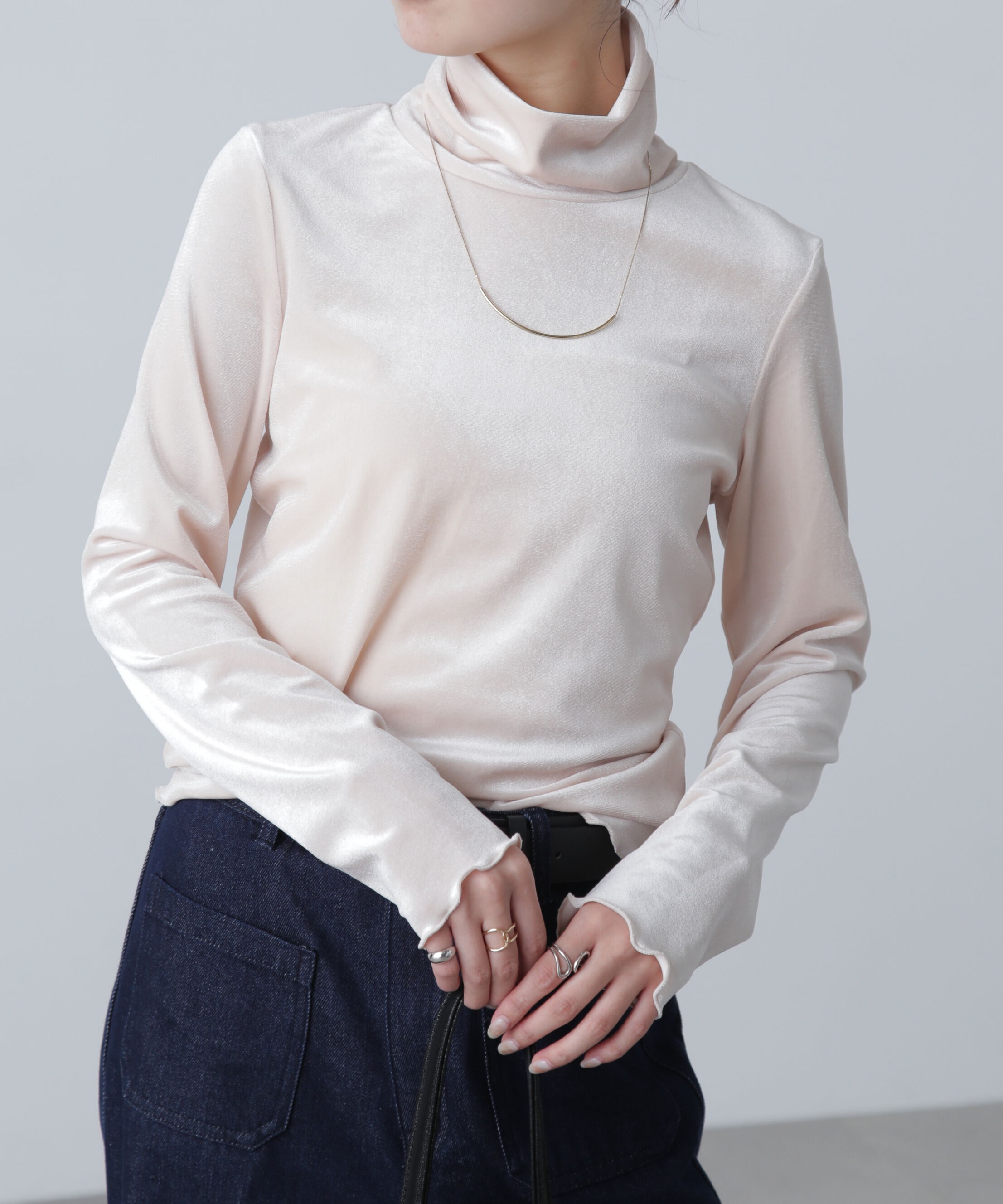  「ベロアタートルカットソー」|Tシャツ・カットソー|オフ白