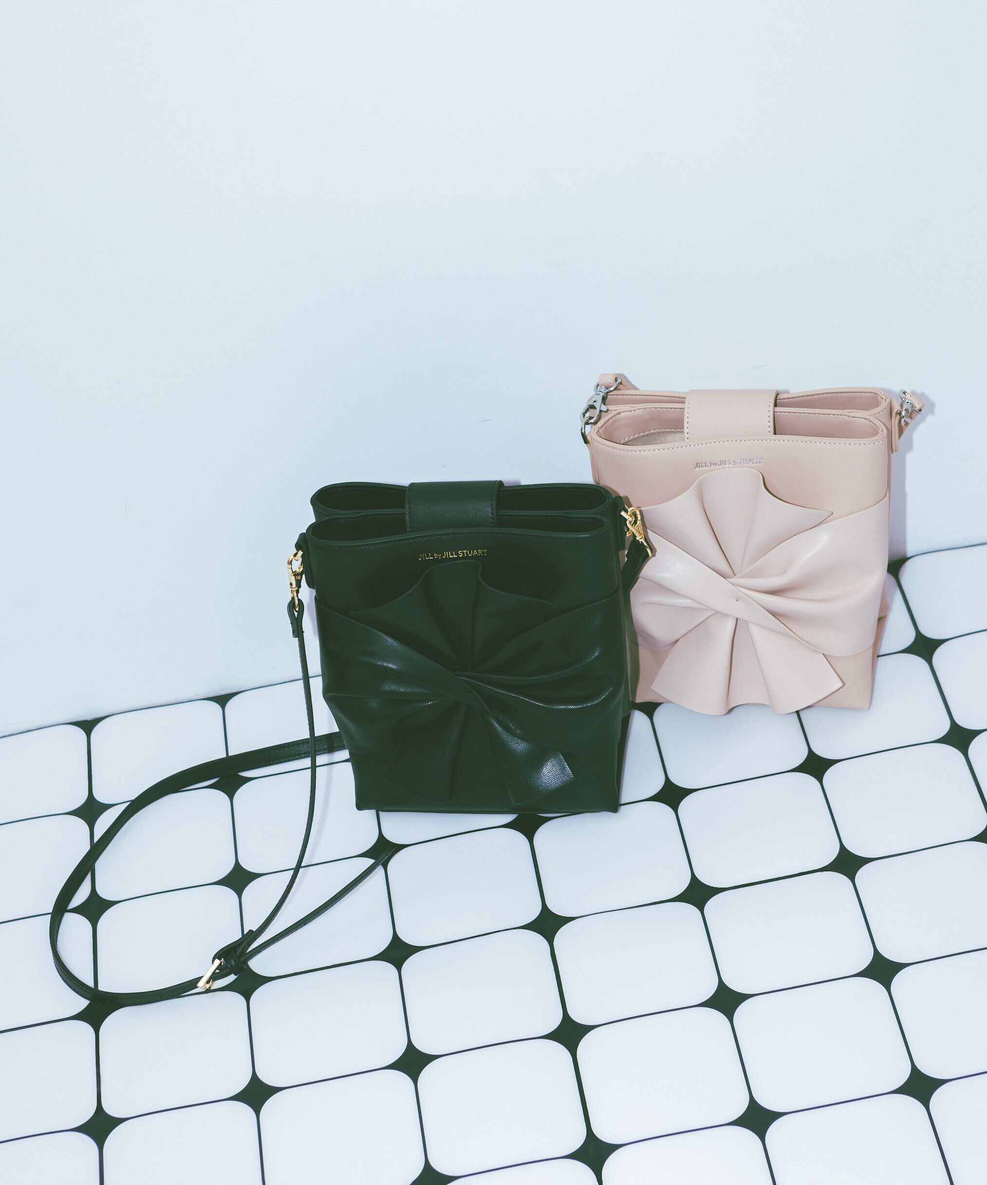  「◆ツイストリボンポシェット」|その他|ブラック