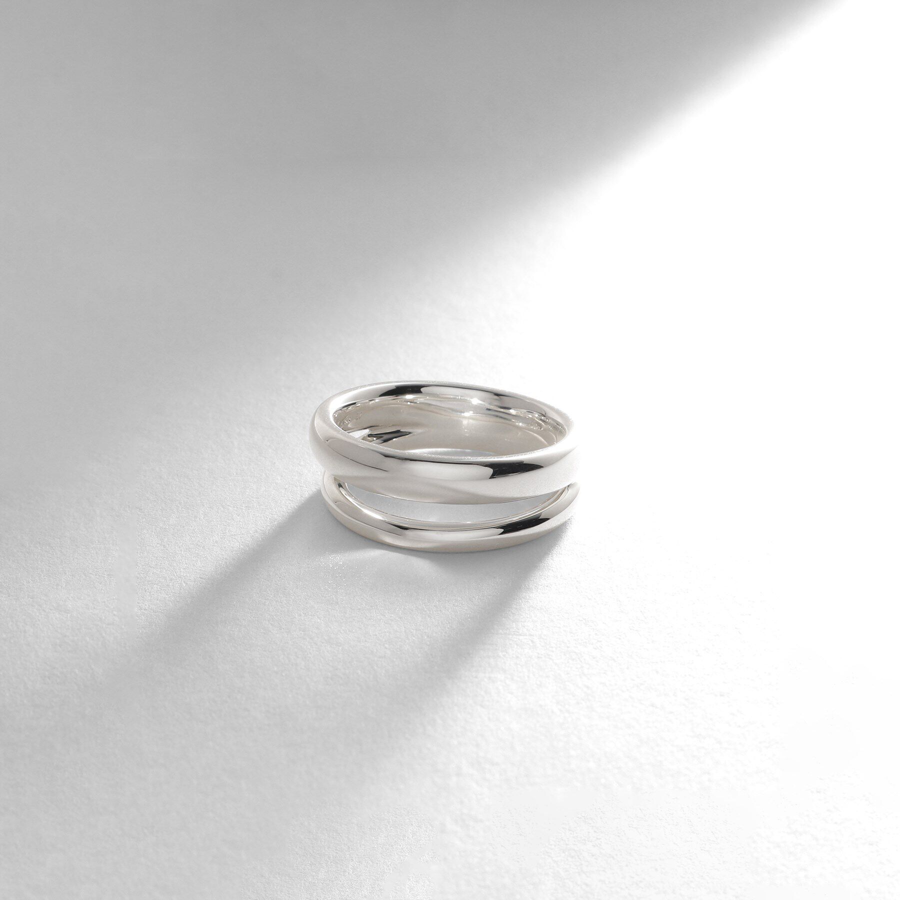 COCOSHNIK ONKITSCH「シルバー フロートリング ラウンド」|リング|