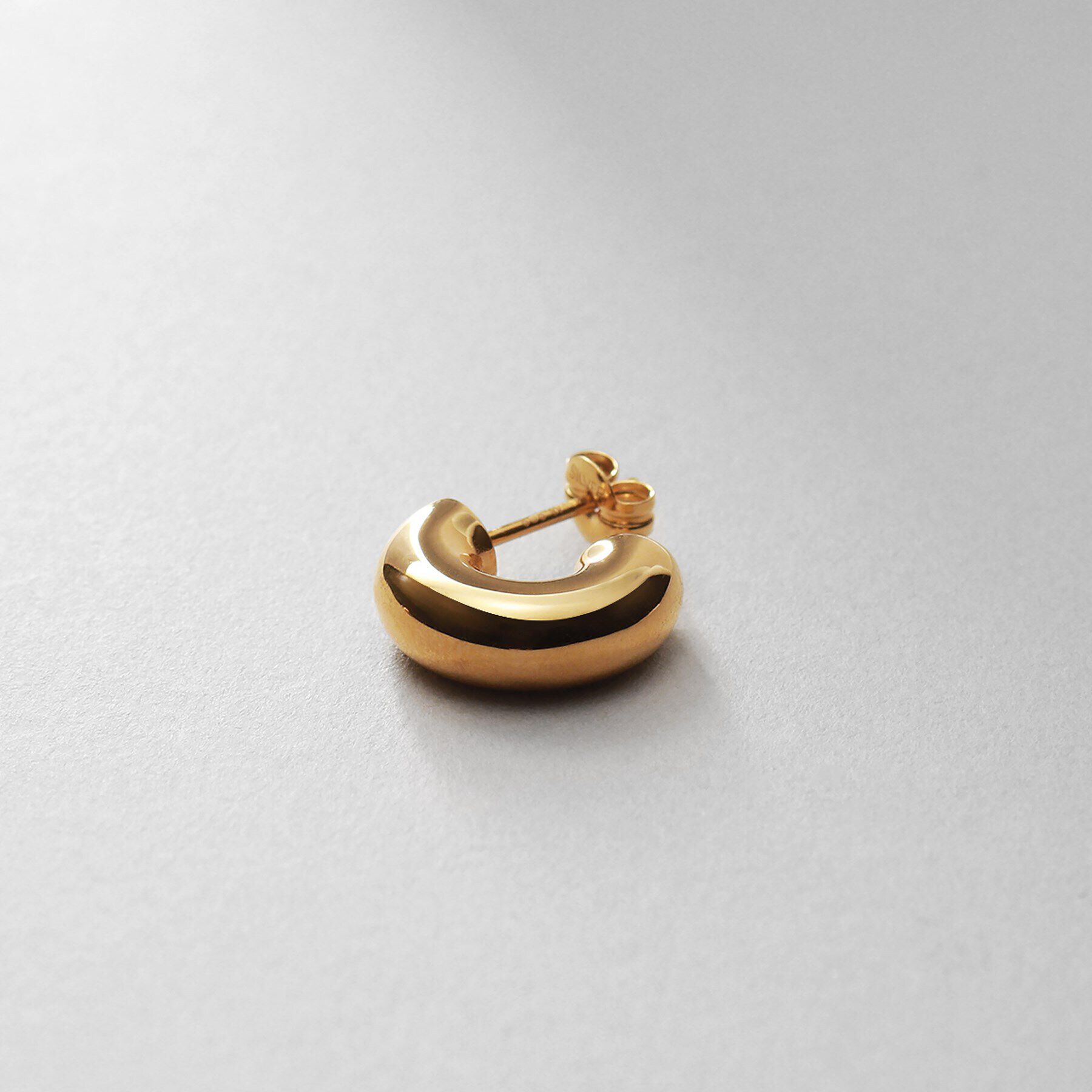 COCOSHNIK ONKITSCH「シルバー ホロウフープピアス ラウンドS GP」|ピアス|