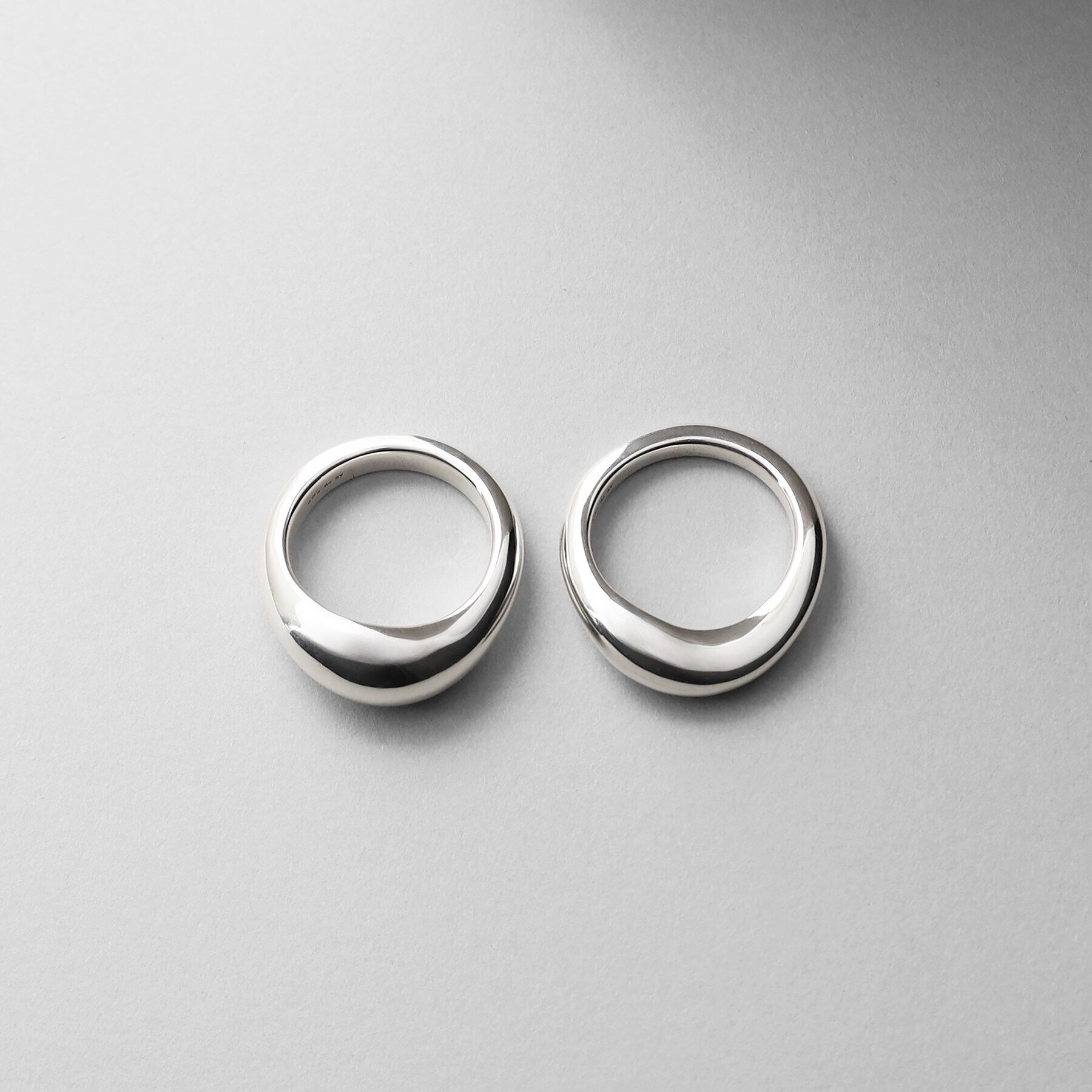 COCOSHNIK ONKITSCH「シルバー【サステナブル】ニュアンススタックリング」|リング|