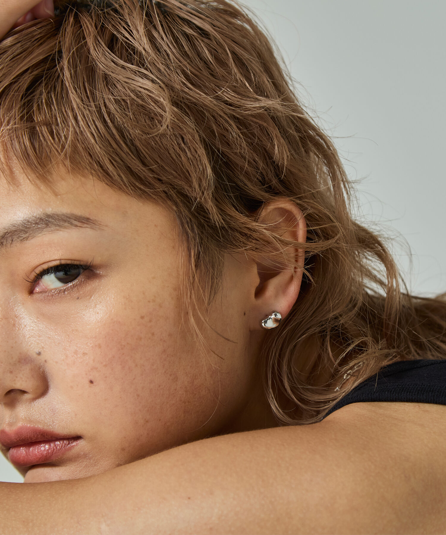 JUPITER-Rozy「【SV】ビーンズスタッドピアス　シルバー」|ピアス|