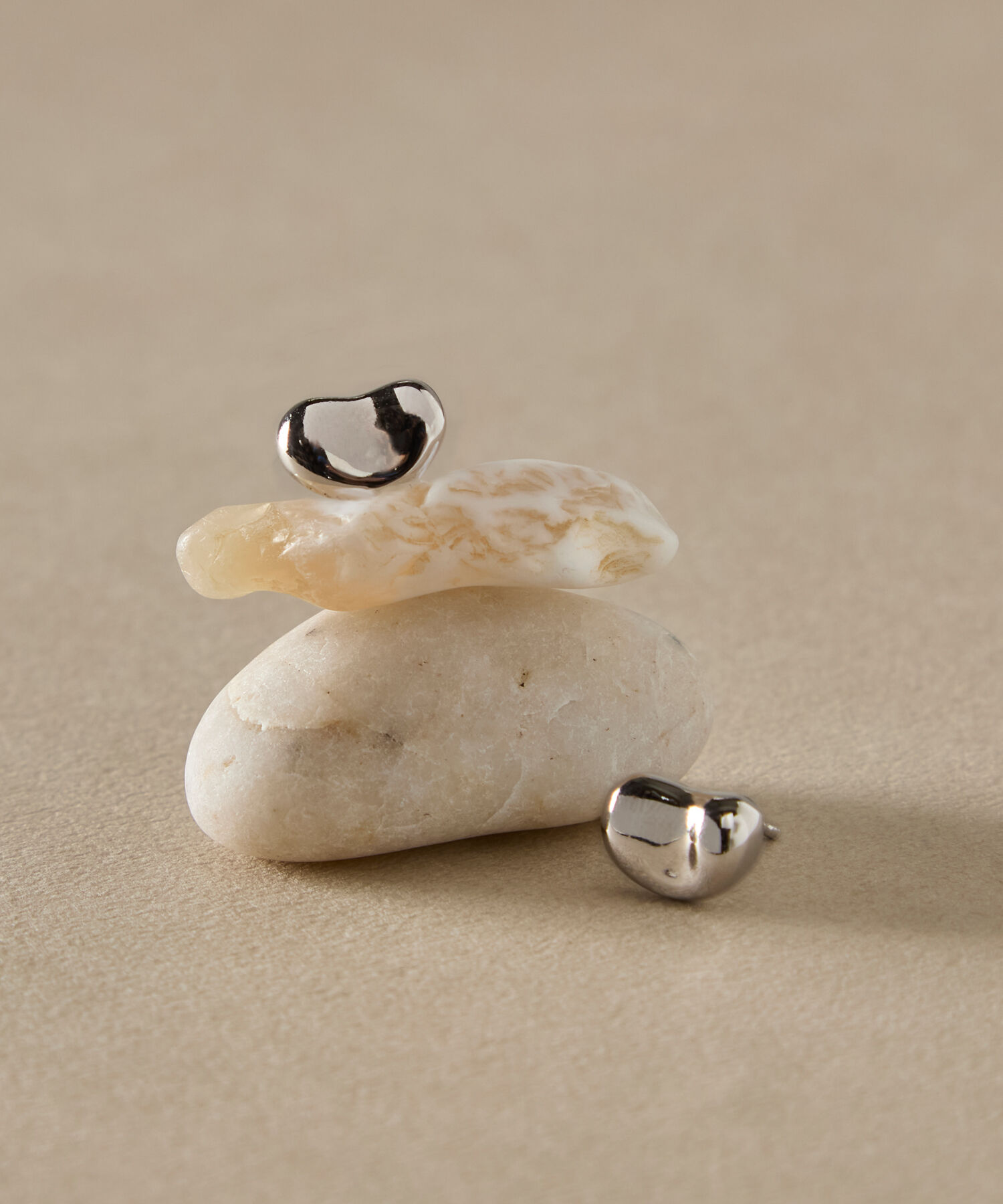 JUPITER-Rozy「【SV】ビーンズスタッドピアス　シルバー」|ピアス|