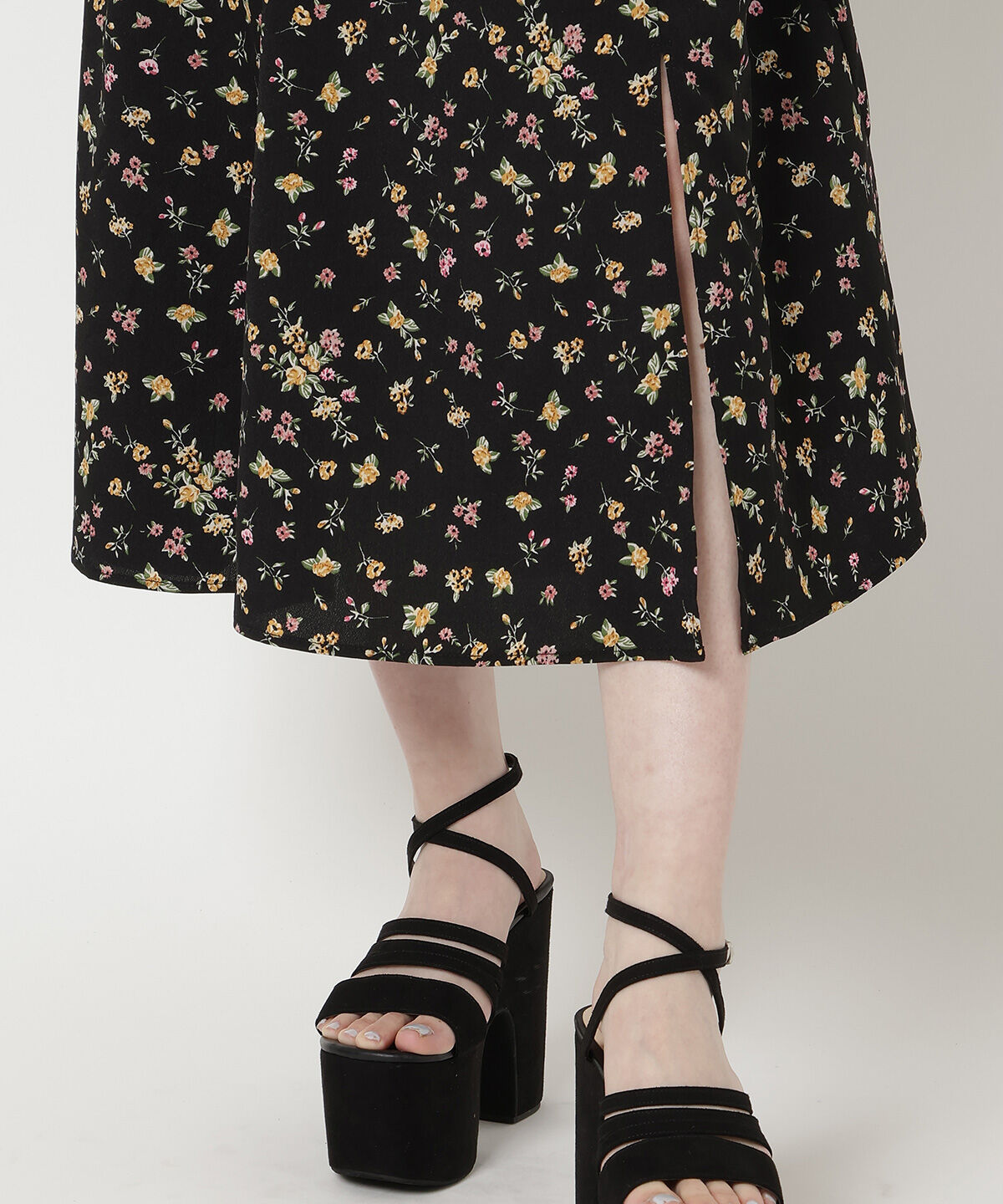 REDYAZEL「チョーカー付きフラワーワンピース」|ワンピース|