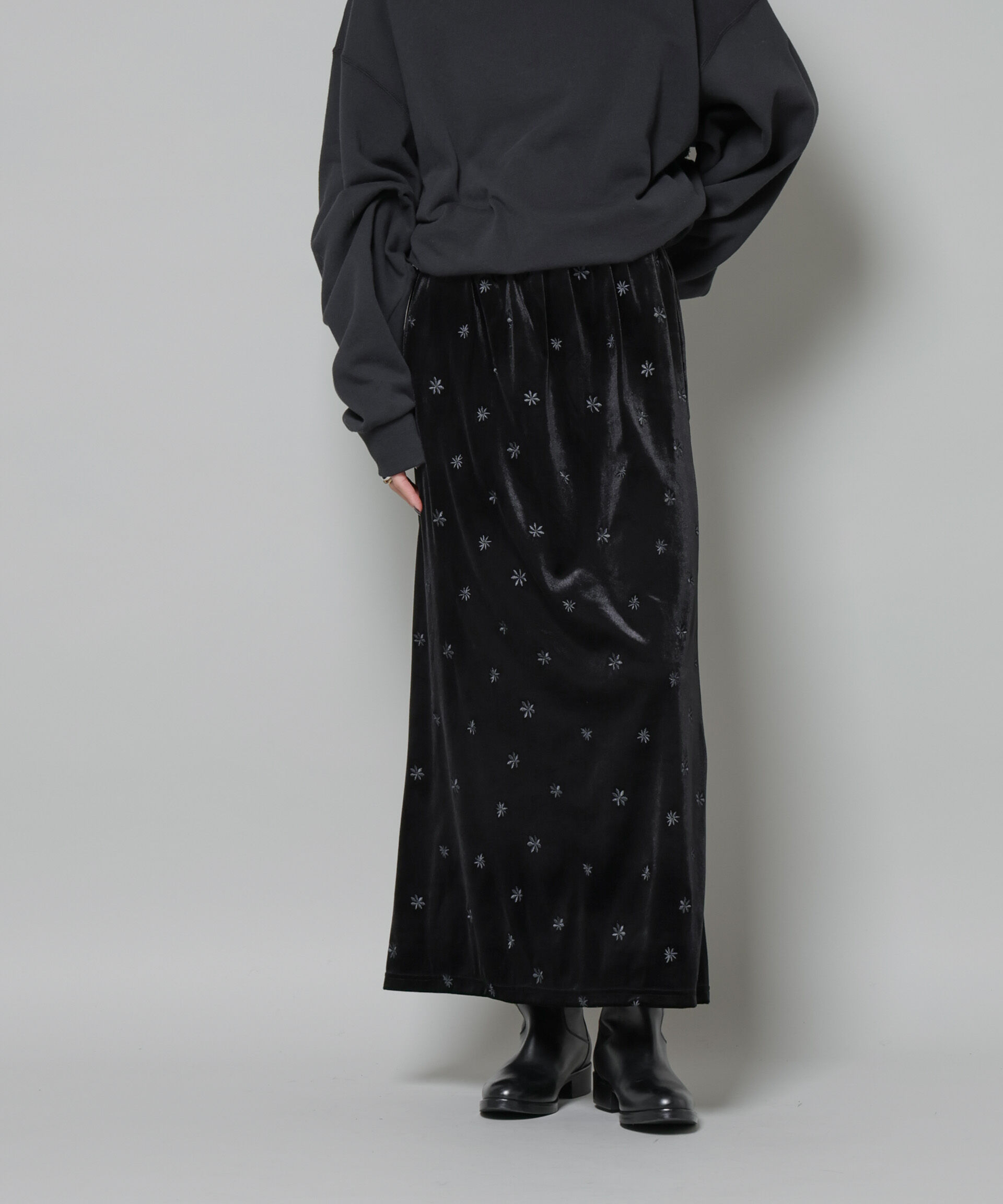 nano･universe「刺繍ベロアカットナロースカート(セットアップ可)」|スカート|ブラック