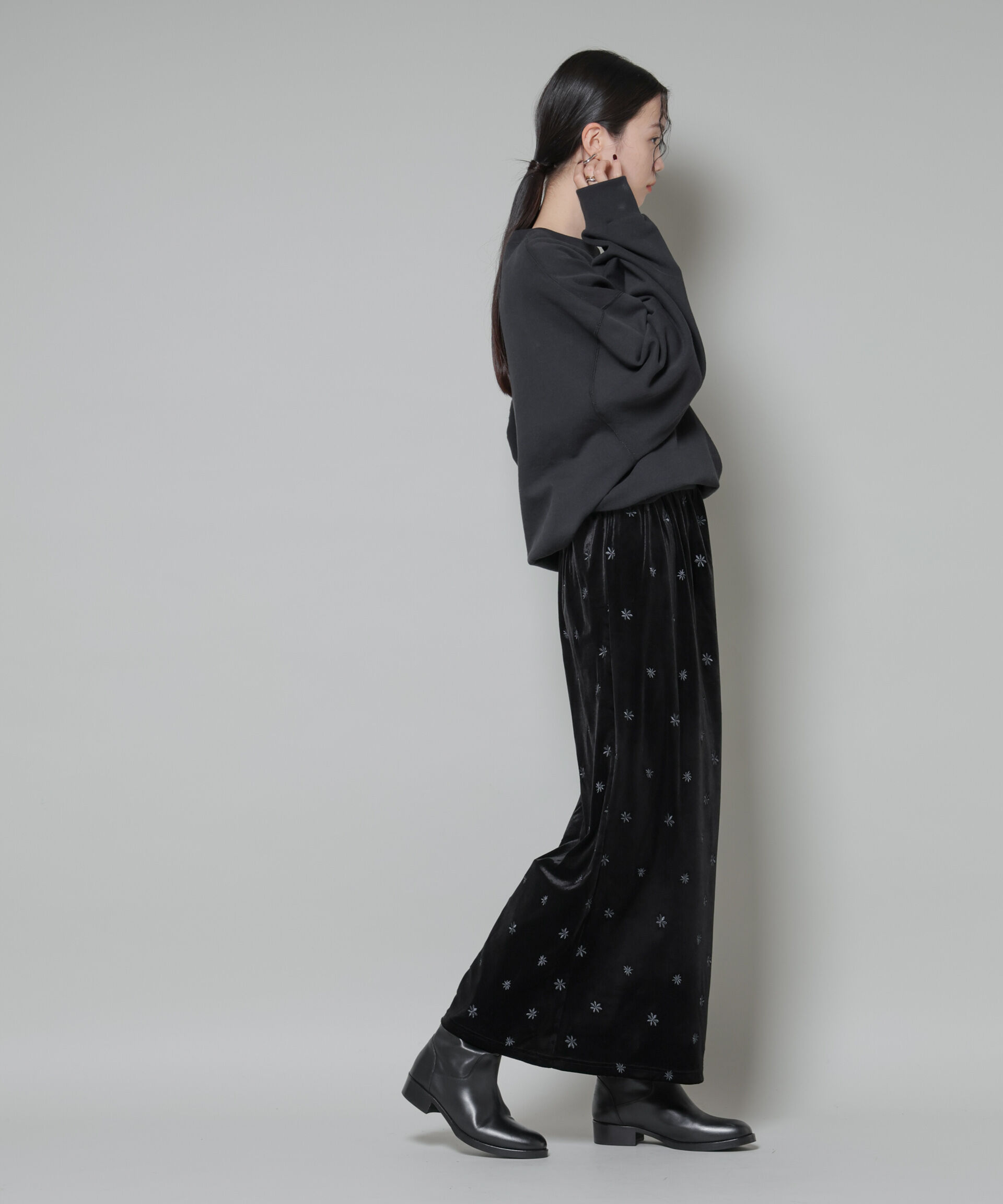 nano･universe「刺繍ベロアカットナロースカート(セットアップ可)」|スカート|