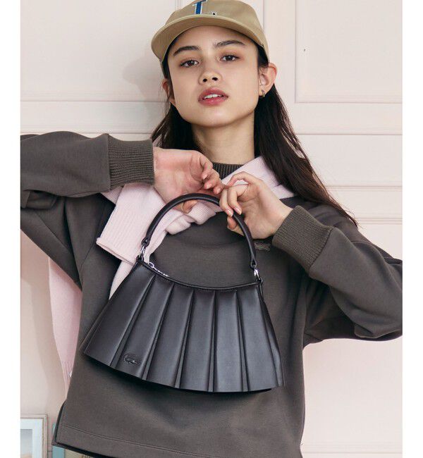 LACOSTE「LENGLEN レザープリーツハンドバッグ」|ショルダー・メッセンジャー|