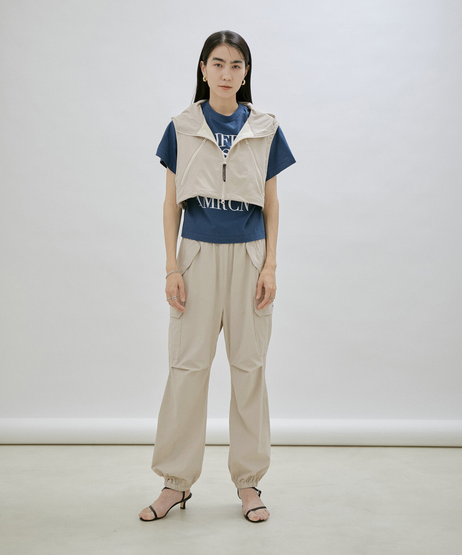 SALON adam et rope'「【Americana for SALON】[撥水機能付き]別注フード付きクロップドベスト」|ベスト・ジレ|