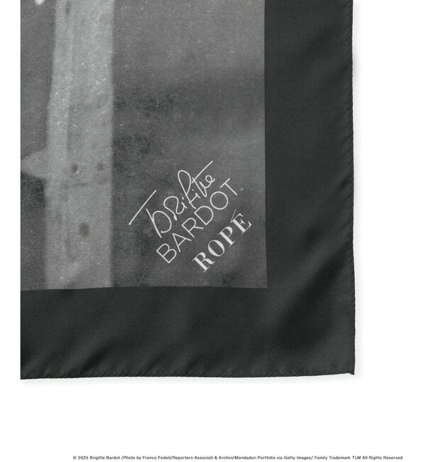 ROPE「【Brigitte Bardot&times;ROPE'・コラボ】プリントシルクスカーフ/Lサイズ」|バンダナ・スカーフ|