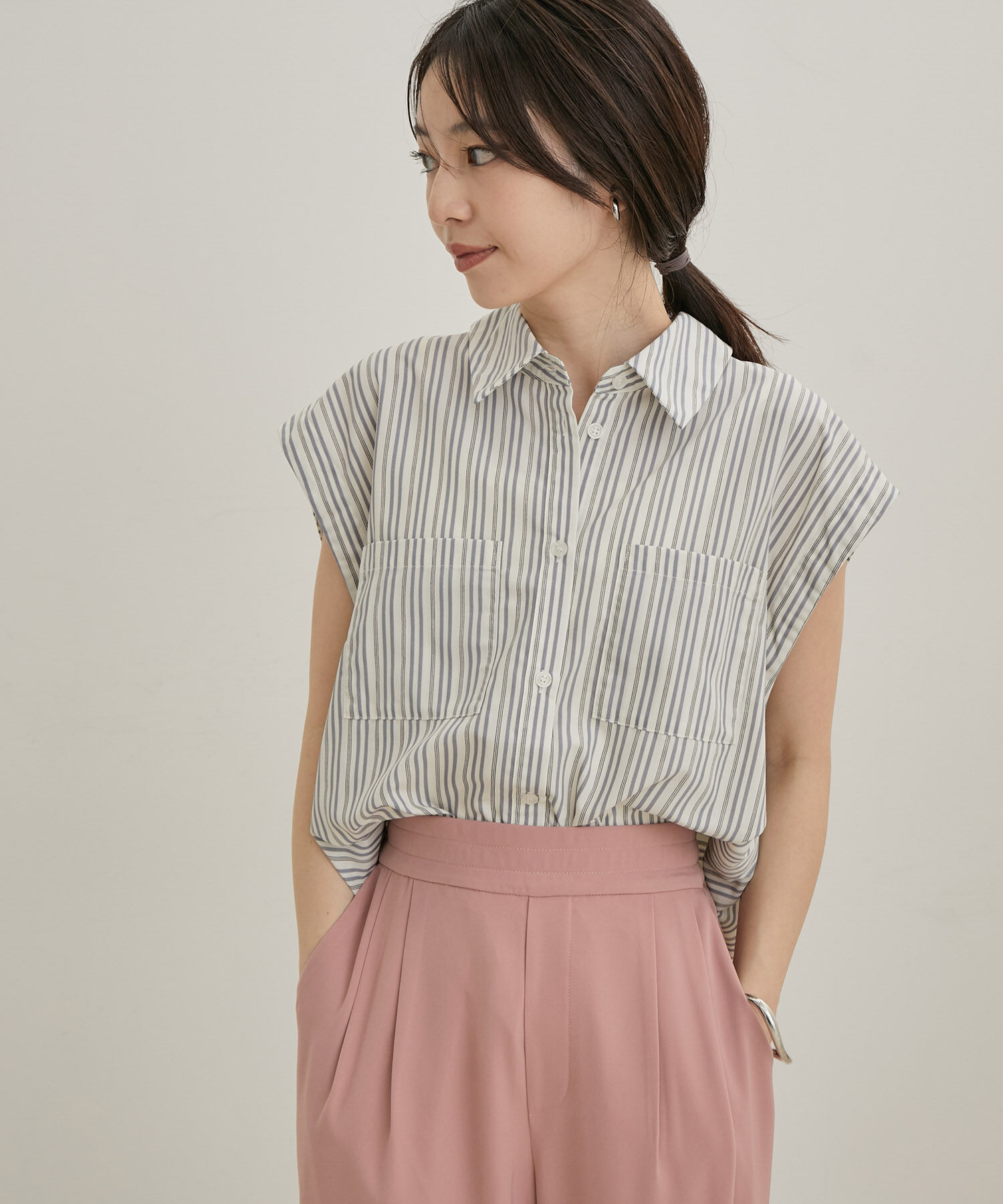 VIS「【洗える】無地＆ストライプ袖取り外しダブルポケットシャツ」|シャツ・ブラウス|キナリ(16)