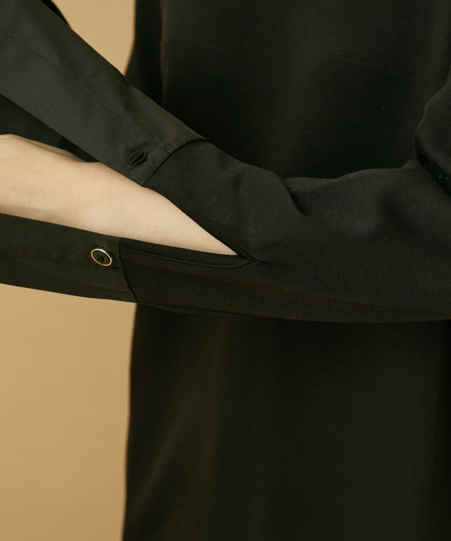 VIS「【スフレタッチシリーズ】袖布帛ドッキングリブカットソー【洗える】」|Tシャツ・カットソー|