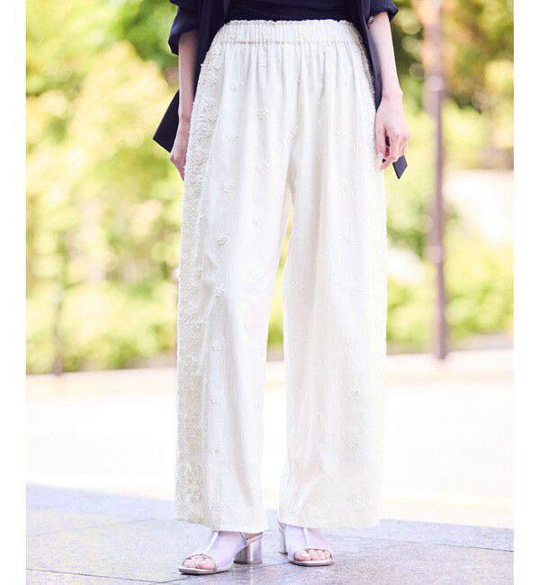 Rope&rsquo;Picnic「3D刺繍レースワイドパンツ/リンクコーデ」|チノ|