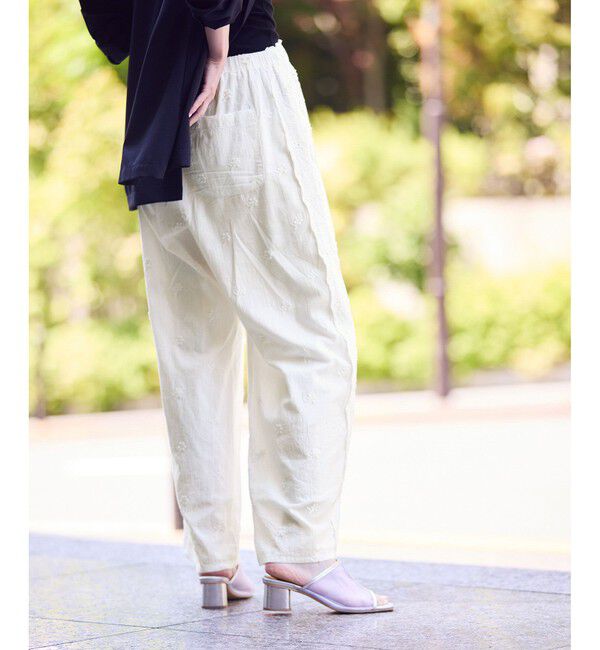 Rope&rsquo;Picnic「3D刺繍レースワイドパンツ/リンクコーデ」|チノ|