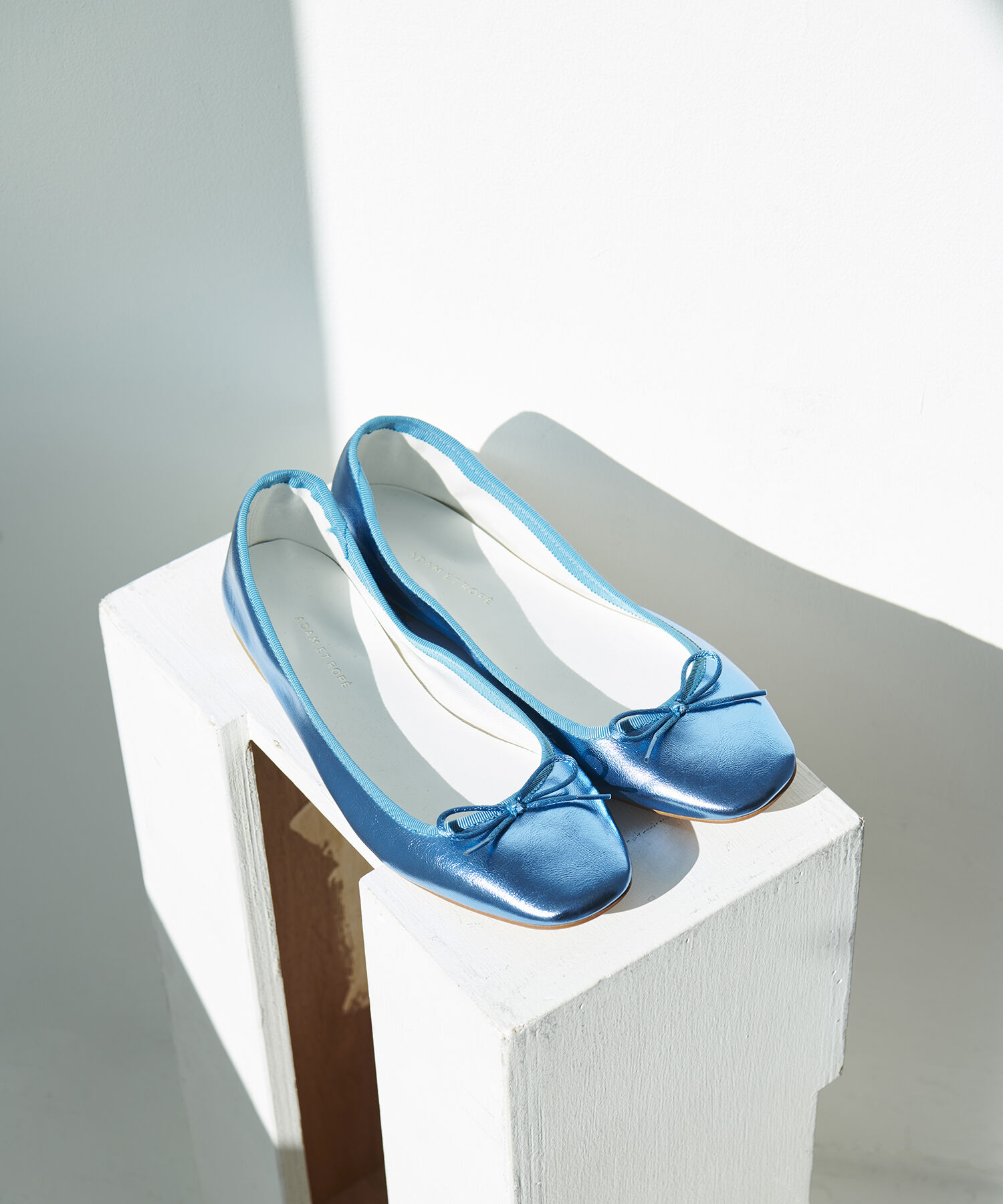 ADAM ET ROPE'「【サステナブル】メタリックバレエ」|バレエシューズ|サックス(48)