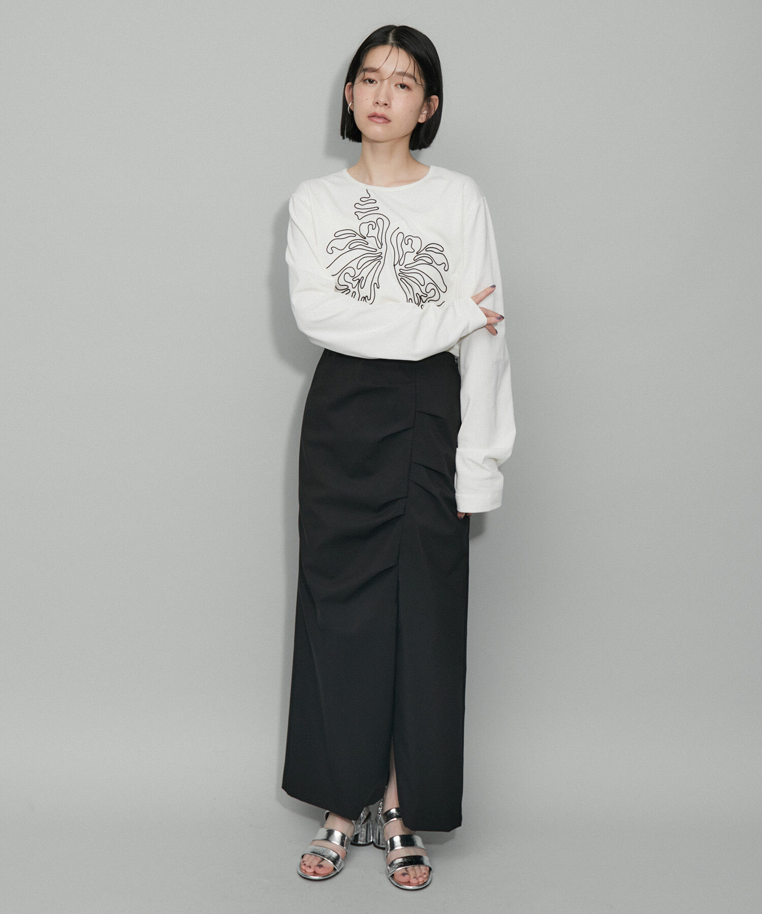 ADAM ET ROPE'「【WEB限定・サステナブル・洗える】コードエンブロイダリーロンTEE」|Tシャツ・カットソー|