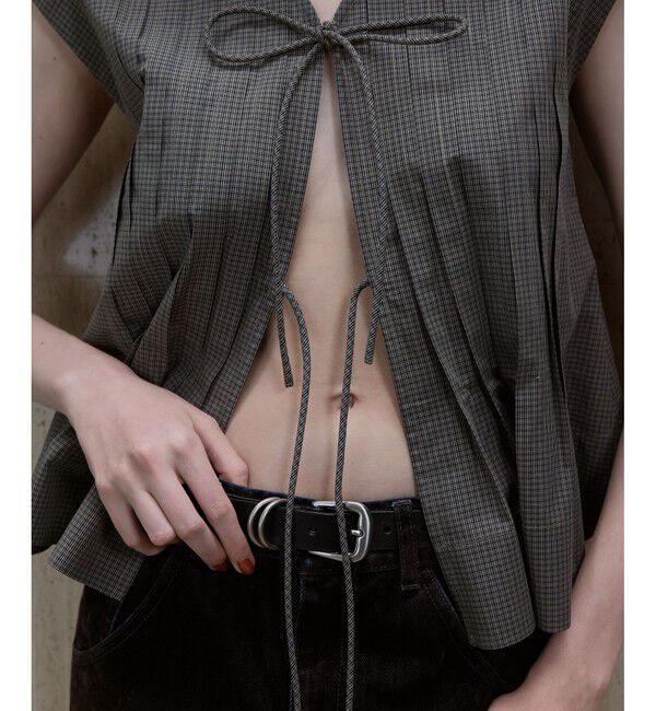 ADAM ET ROPE'「【サステナブル】タックフレアジレブラウス」|シャツ・ブラウス|