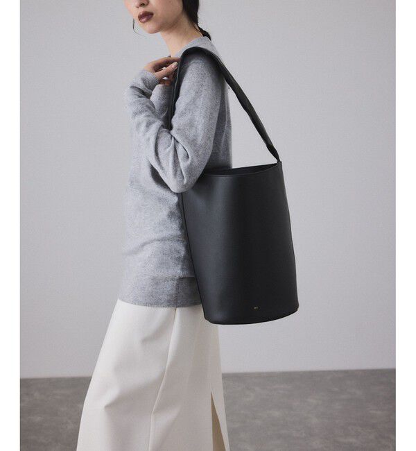 ADAM ET ROPE'「PFT Fuka bucket Medium」|ショルダー・メッセンジャー|