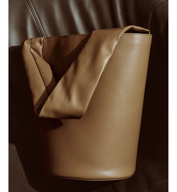 ADAM ET ROPE'「PFT Fuka bucket Medium」|ショルダー・メッセンジャー|
