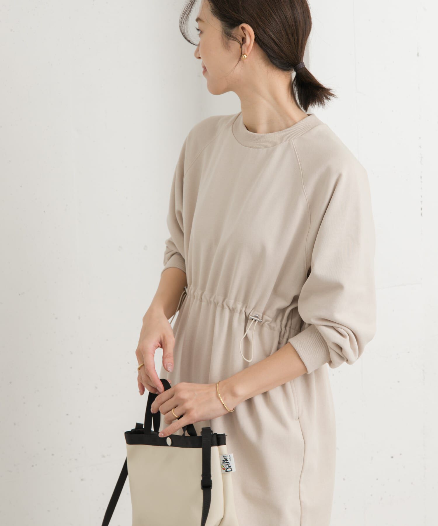 URBAN RESEARCH DOORS「ミニ裏毛ドロストワンピース」|ワンピース|ベージュ系その他