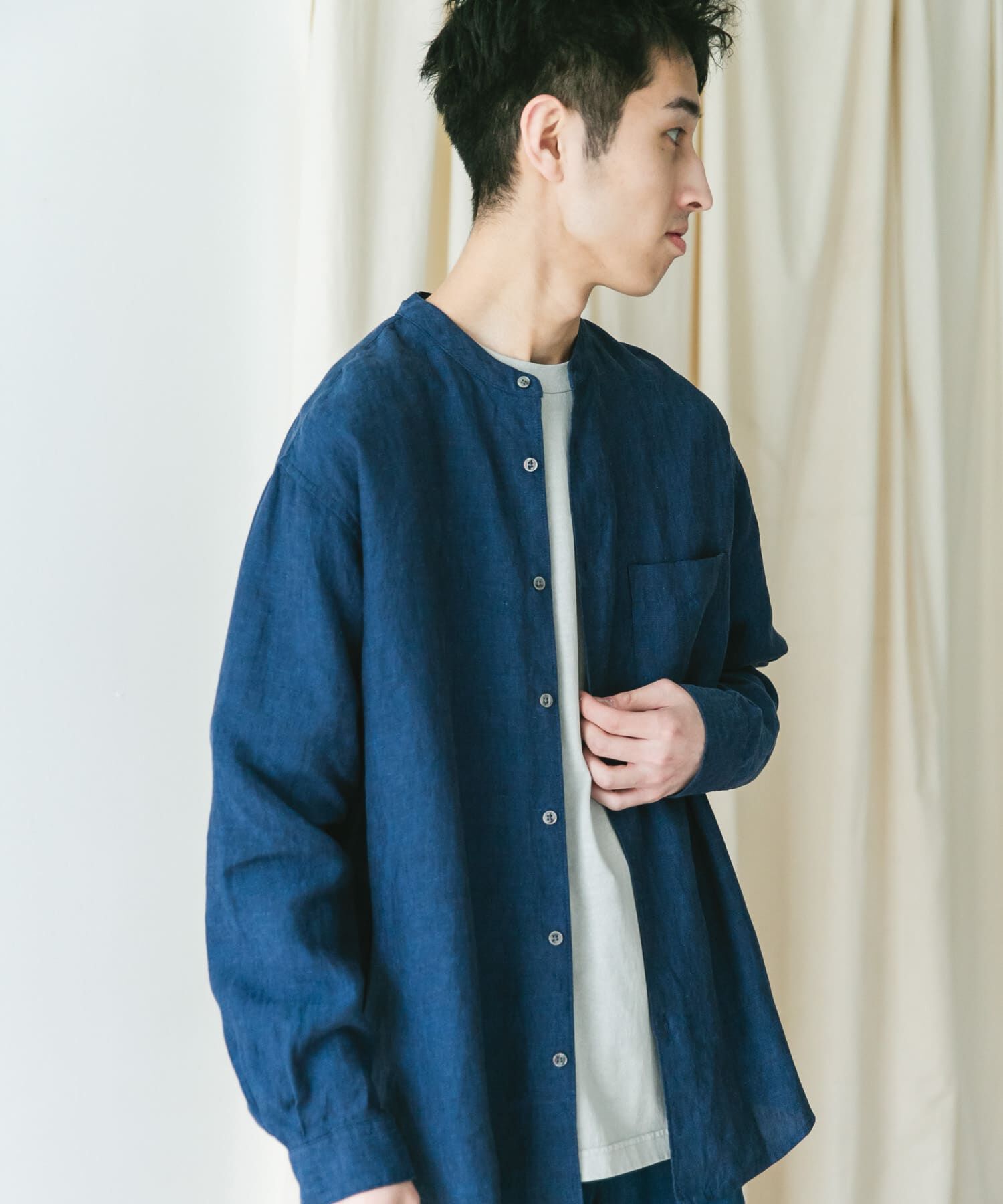 URBAN RESEARCH DOORS「『XLサイズ/WEB限定』シルケットリネンバンドカラーロングスリーブシャツ」|シャツ・ブラウス|