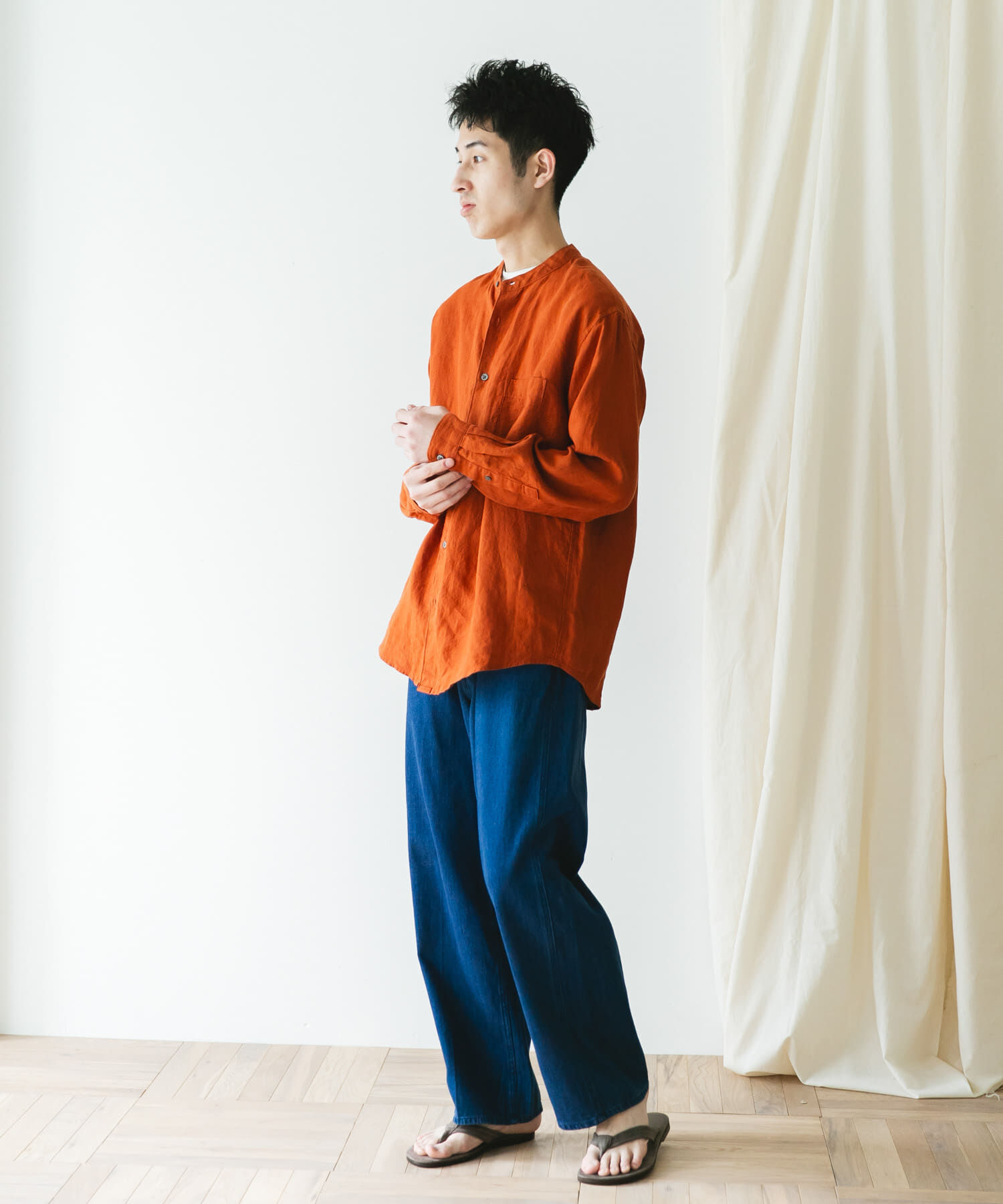 URBAN RESEARCH DOORS「『XLサイズ/WEB限定』シルケットリネンバンドカラーロングスリーブシャツ」|シャツ・ブラウス|